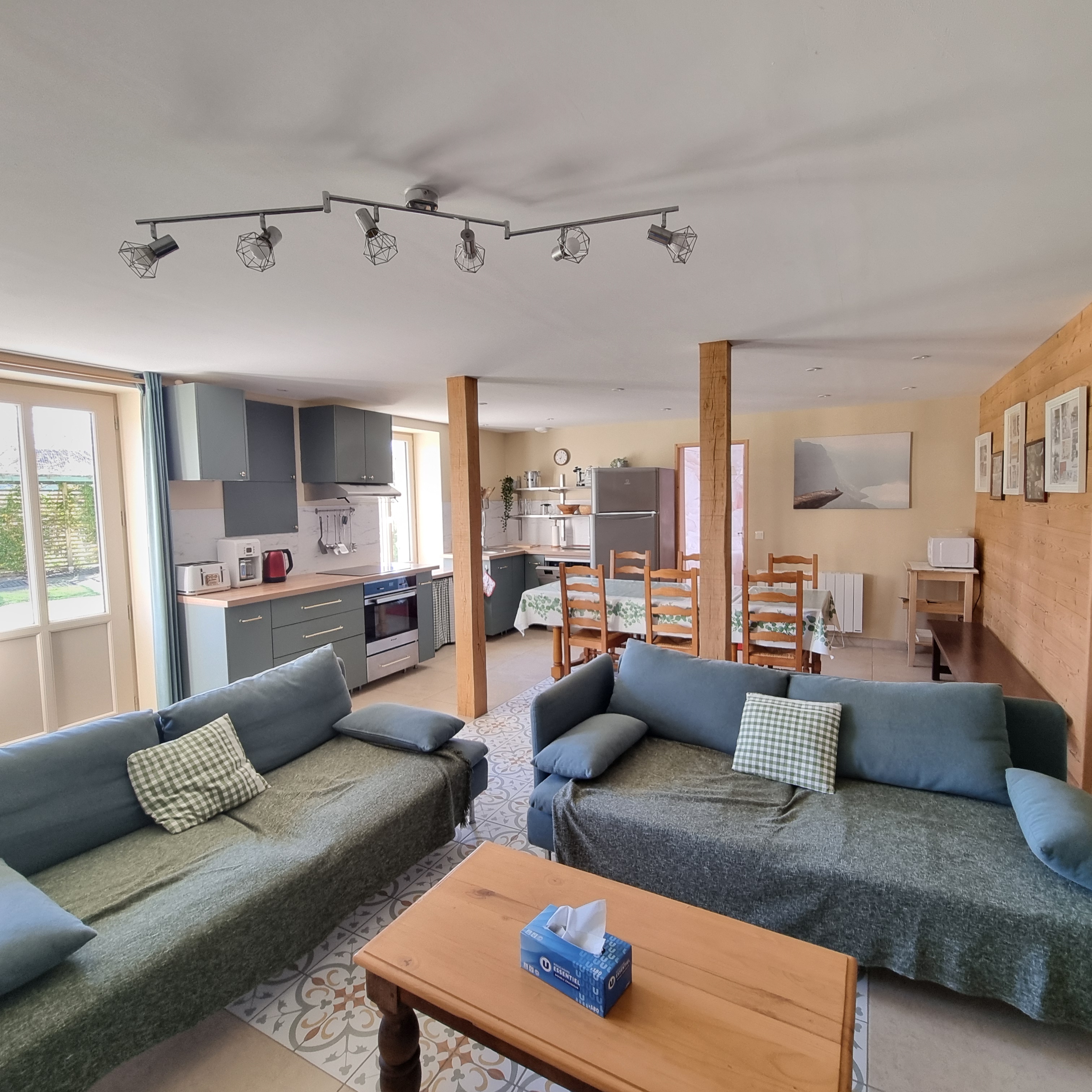 Photo 13 - Ensemble de deux maisons d&rsquo;habitation en excellent état sur 9 900 m² de terrain !