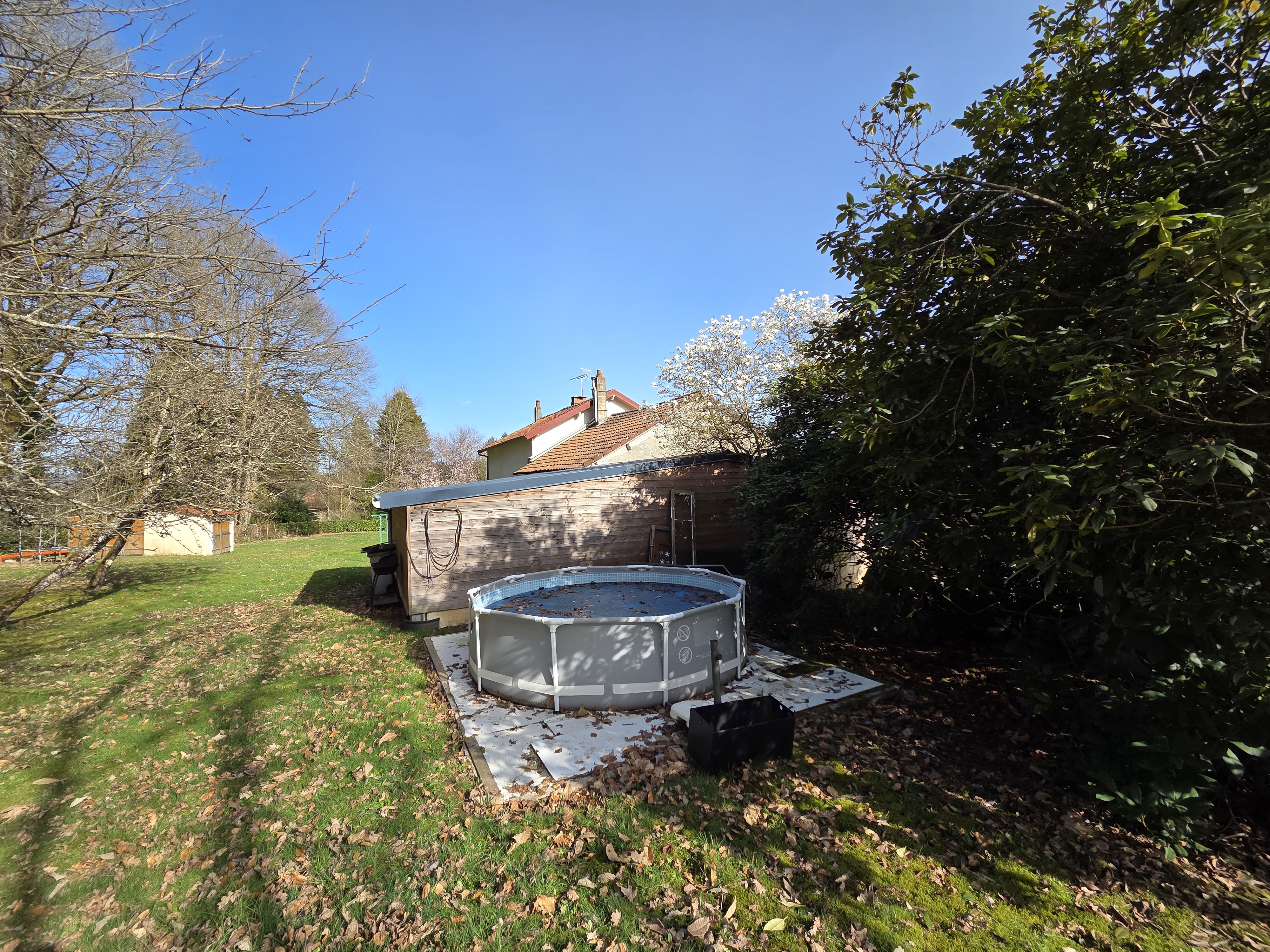 Photo 28 - Maison avec grange et garages attenant sur terrain clos de 3648m2