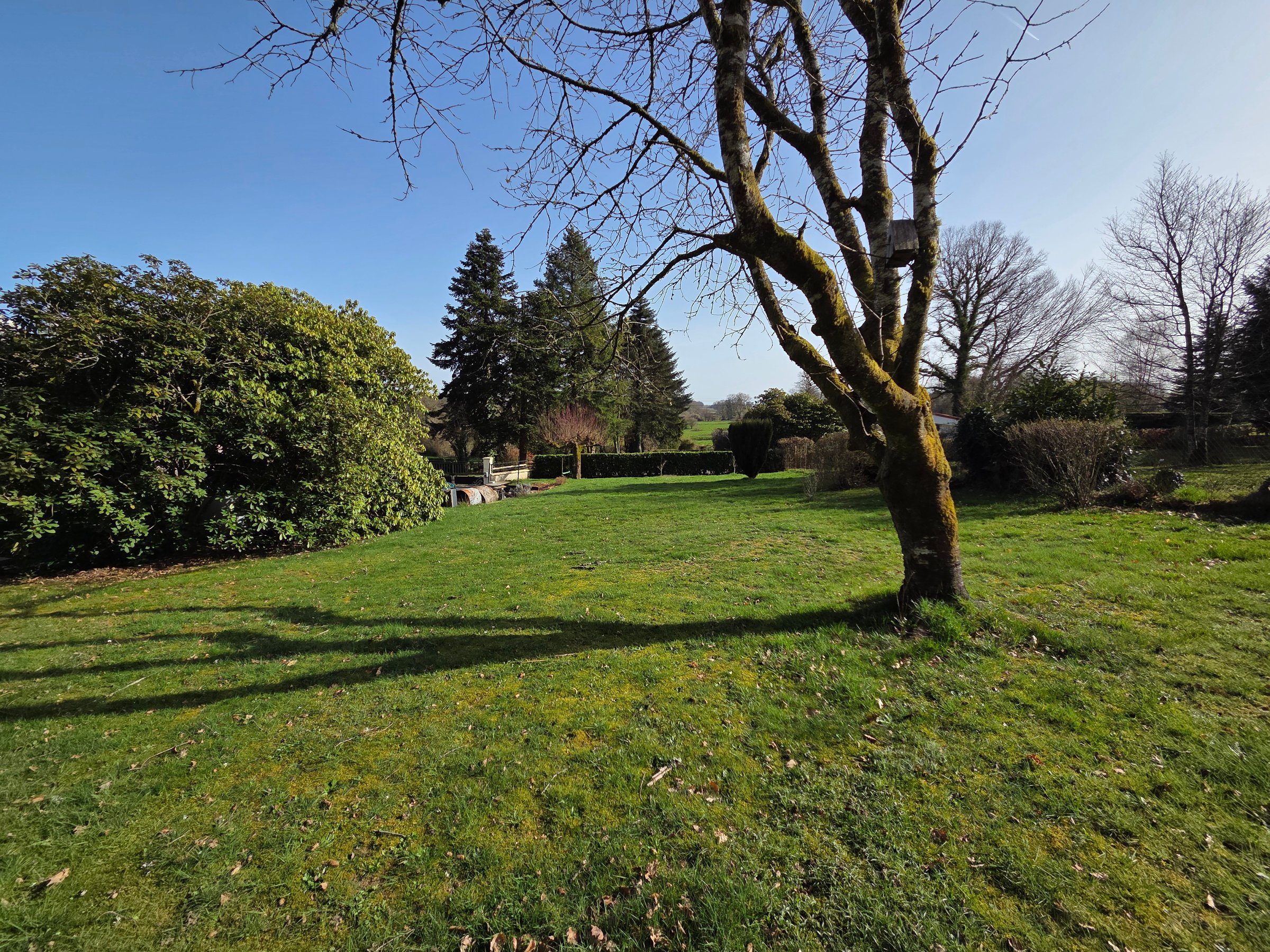 Photo 29 - Maison avec grange et garages attenant sur terrain clos de 3648m2