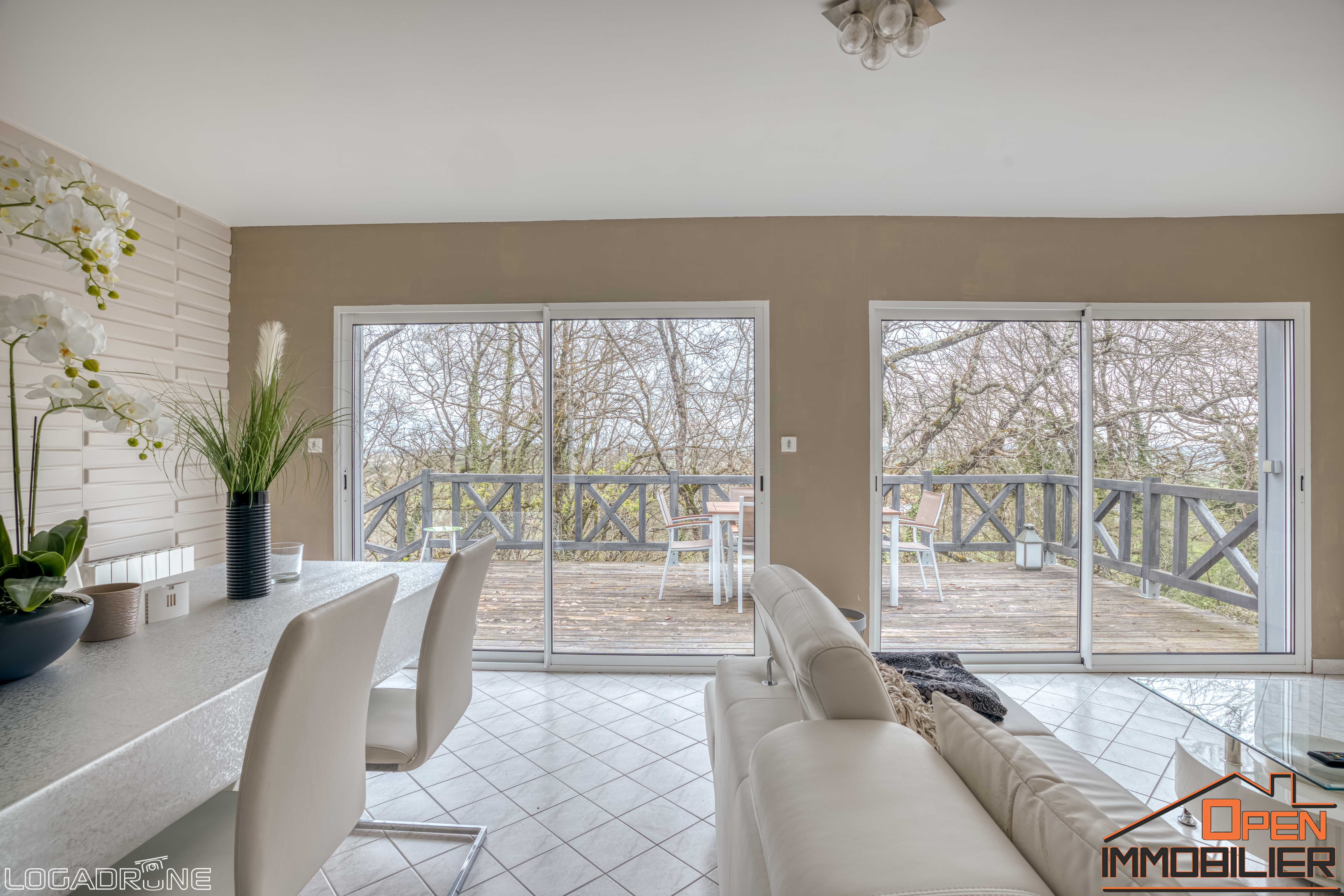 Photo 6 - Maison contemporaine rénovée Type 5 avec piscine et espaces extérieurs