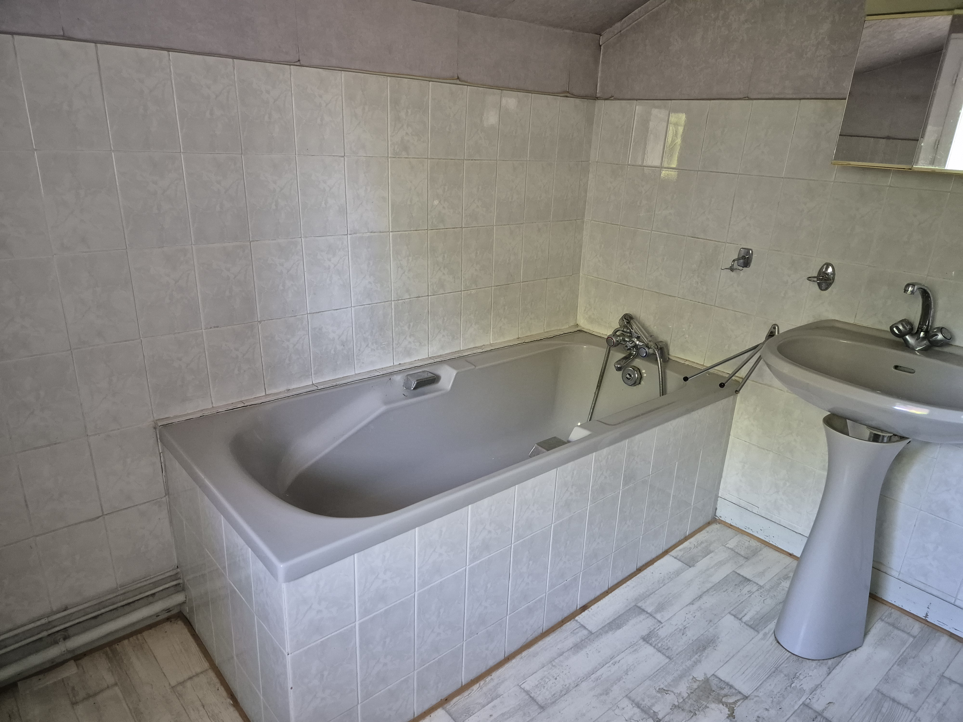 Photo 9 - Maison de BOURG 8 pièces 179m² jardin 220m²