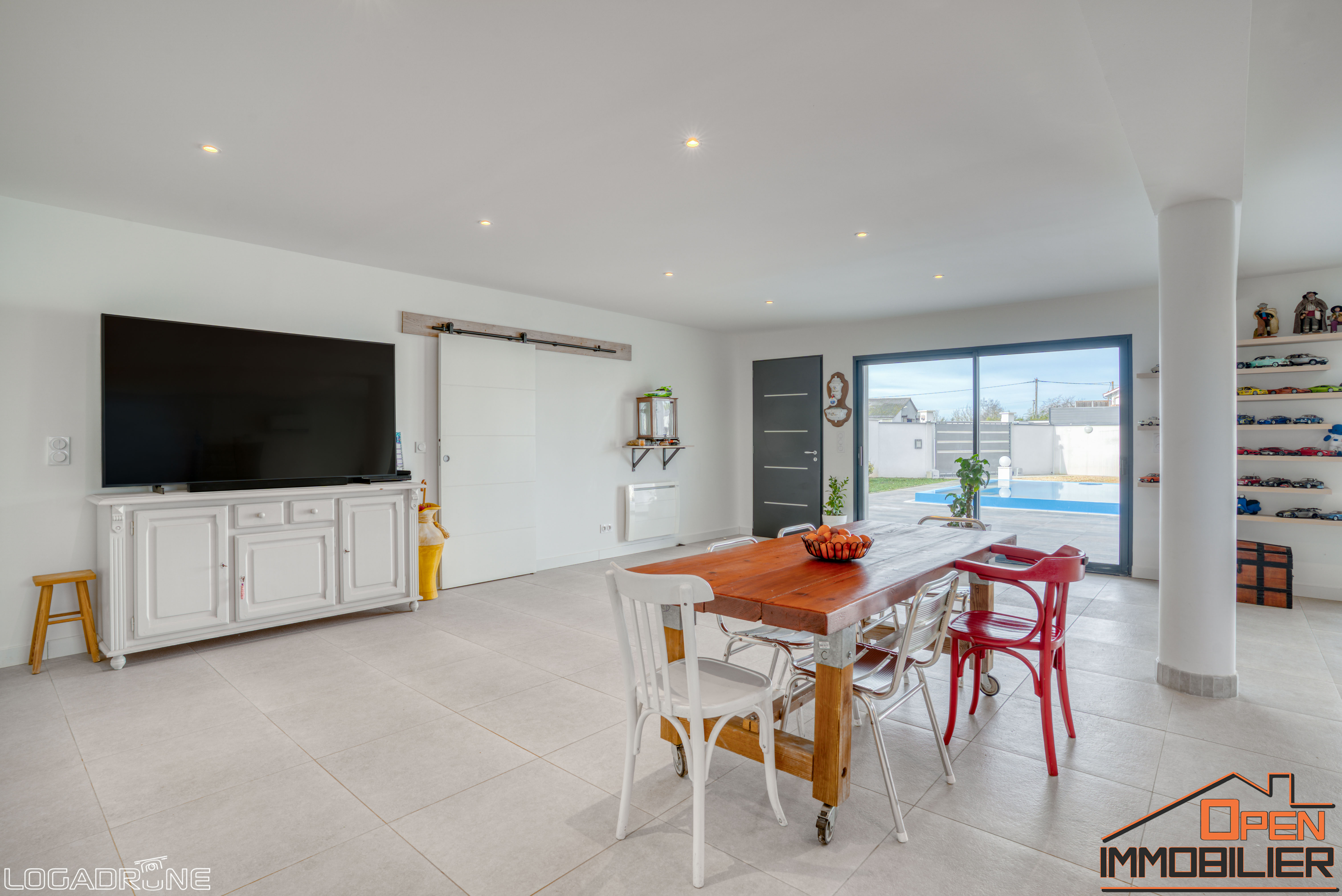 Photo 8 - Maison avec piscine , garage et jardin