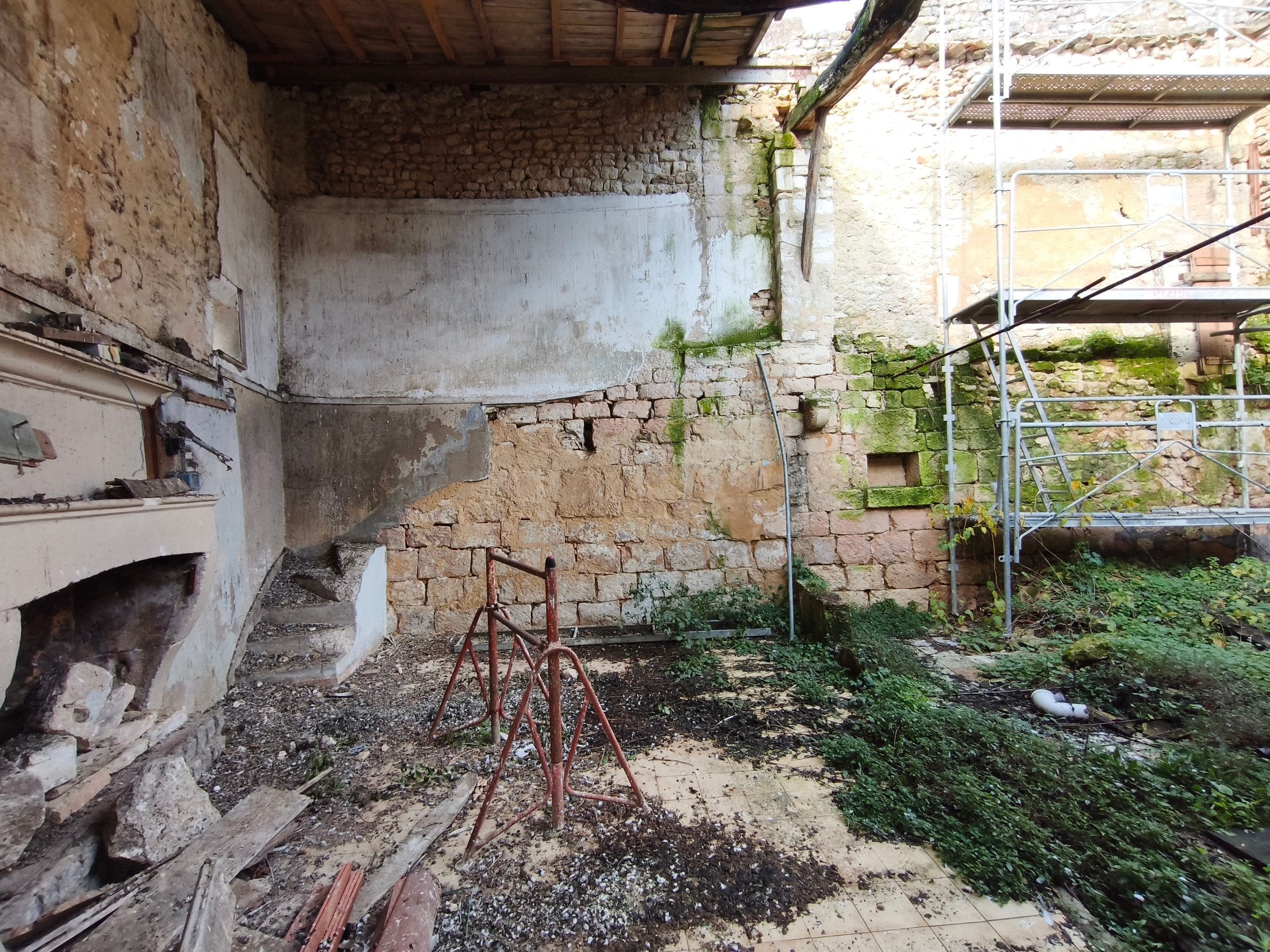 Maison à rénover - Photo 3