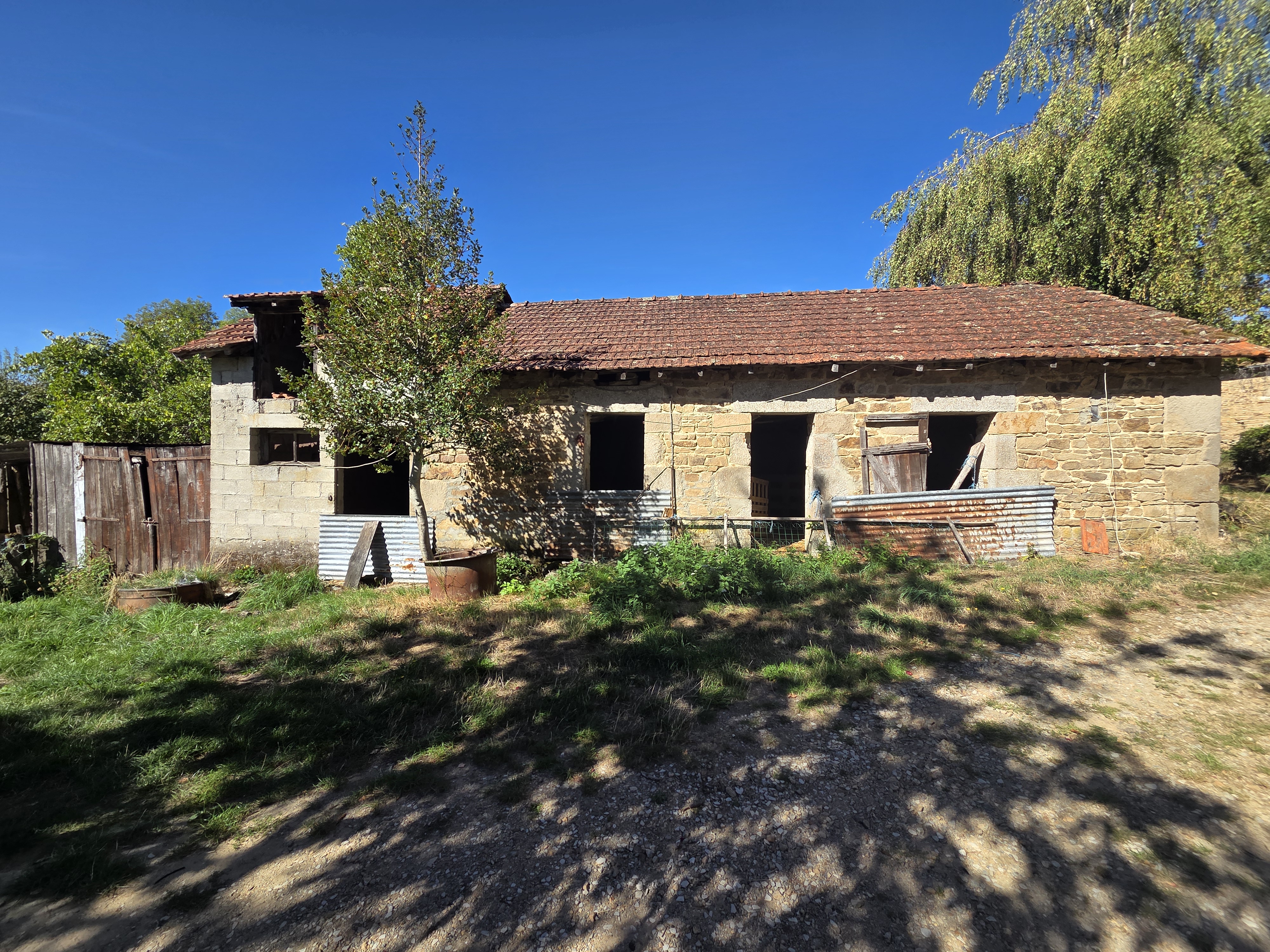 Photo 15 - Maison avec grange auvergnate et dépendances