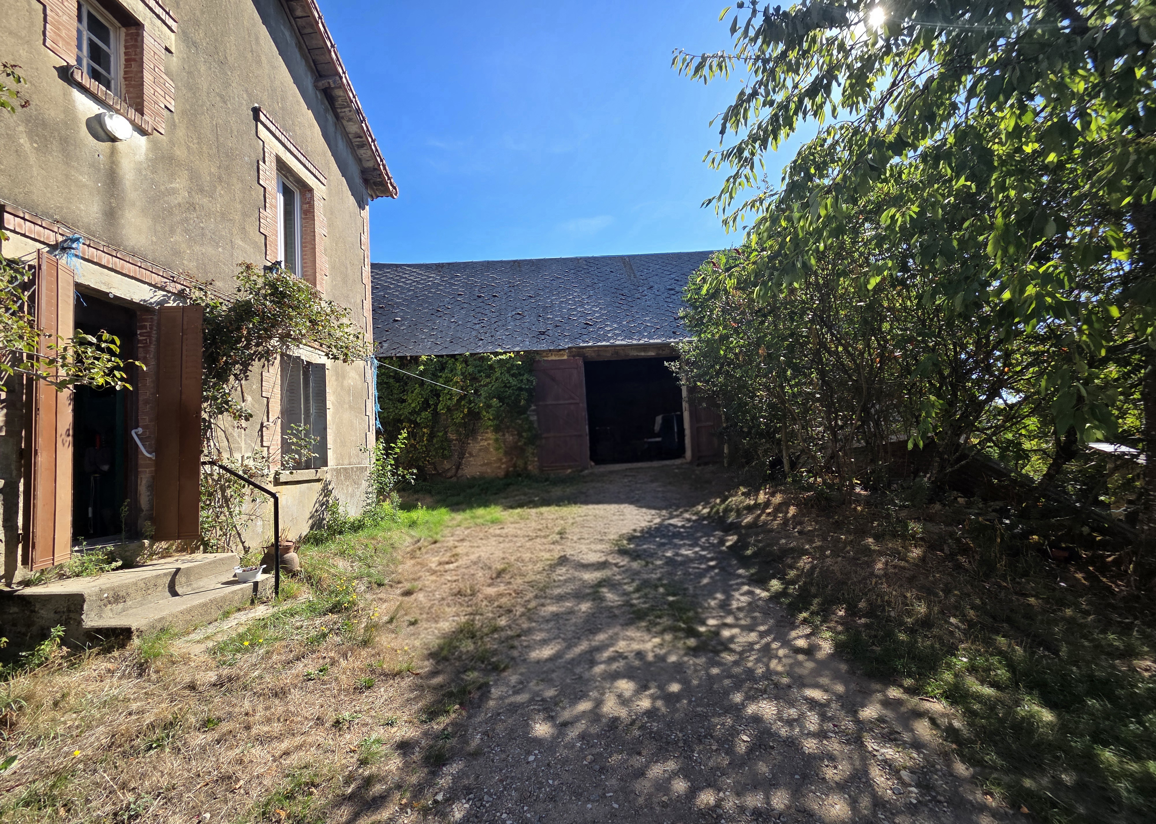 Photo 16 - Maison avec grange auvergnate et dépendances