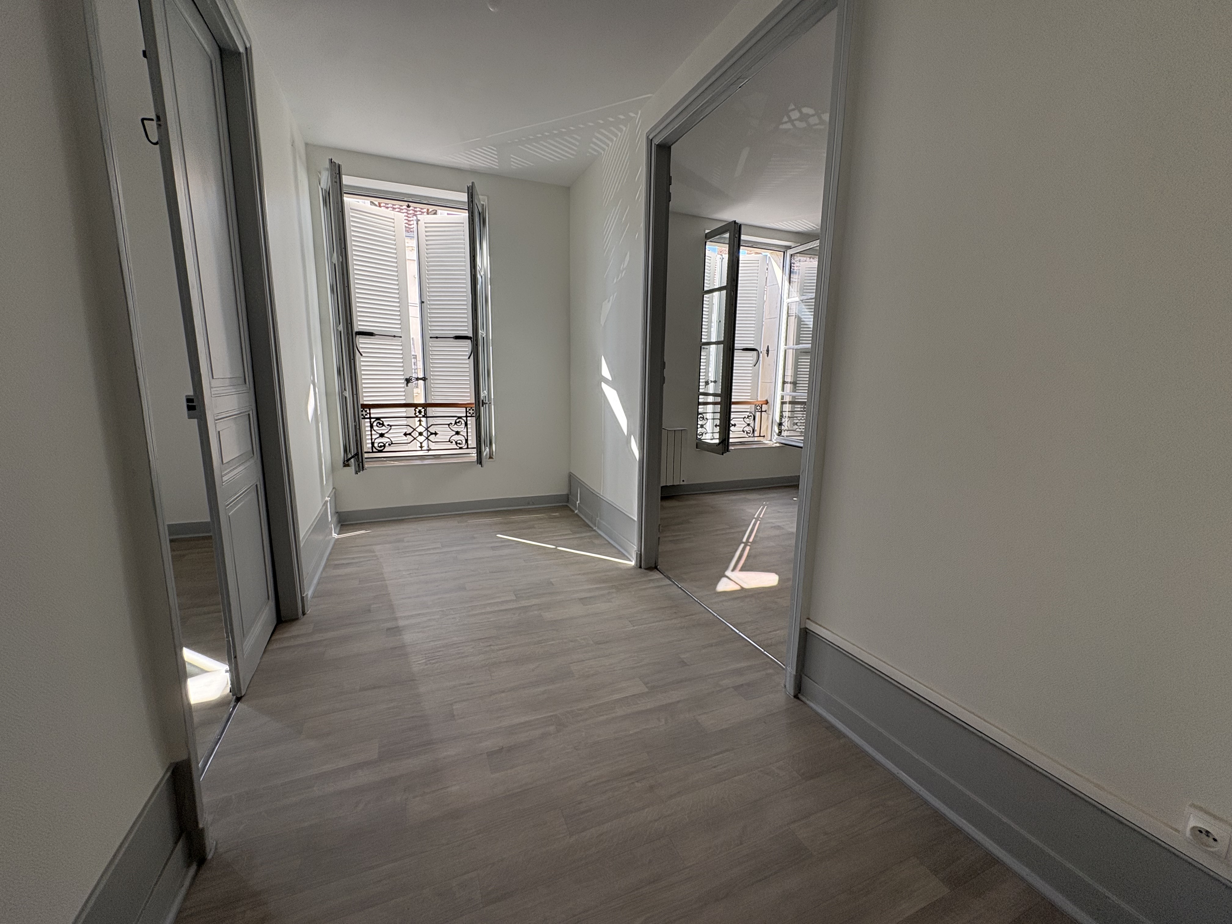 Photo 9 - Appartement T4 avec terrasse et balcon
