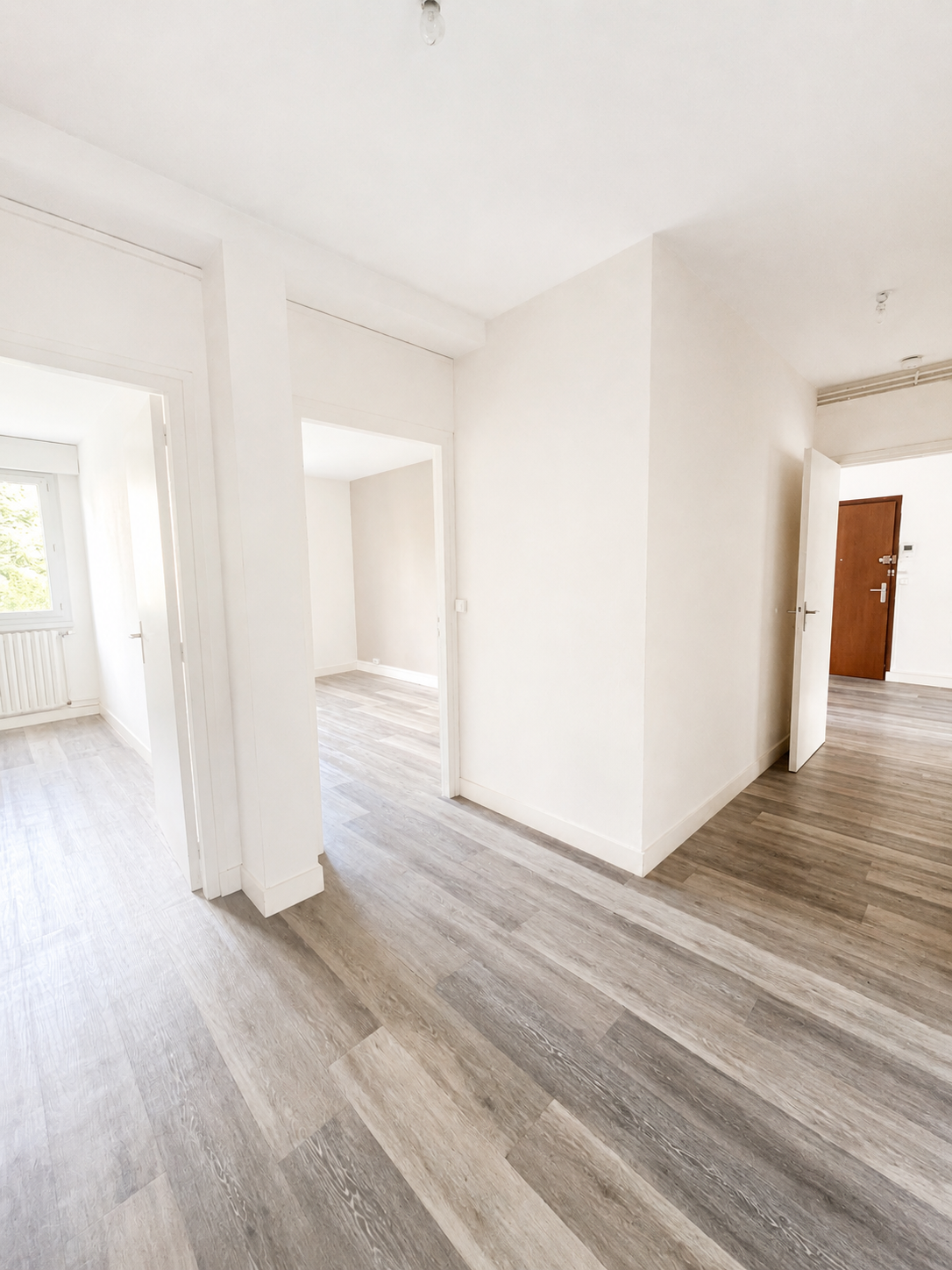 Photo 10 - Appartement T4 avec balcons, parking couvert et cave à Aubusson (23200)