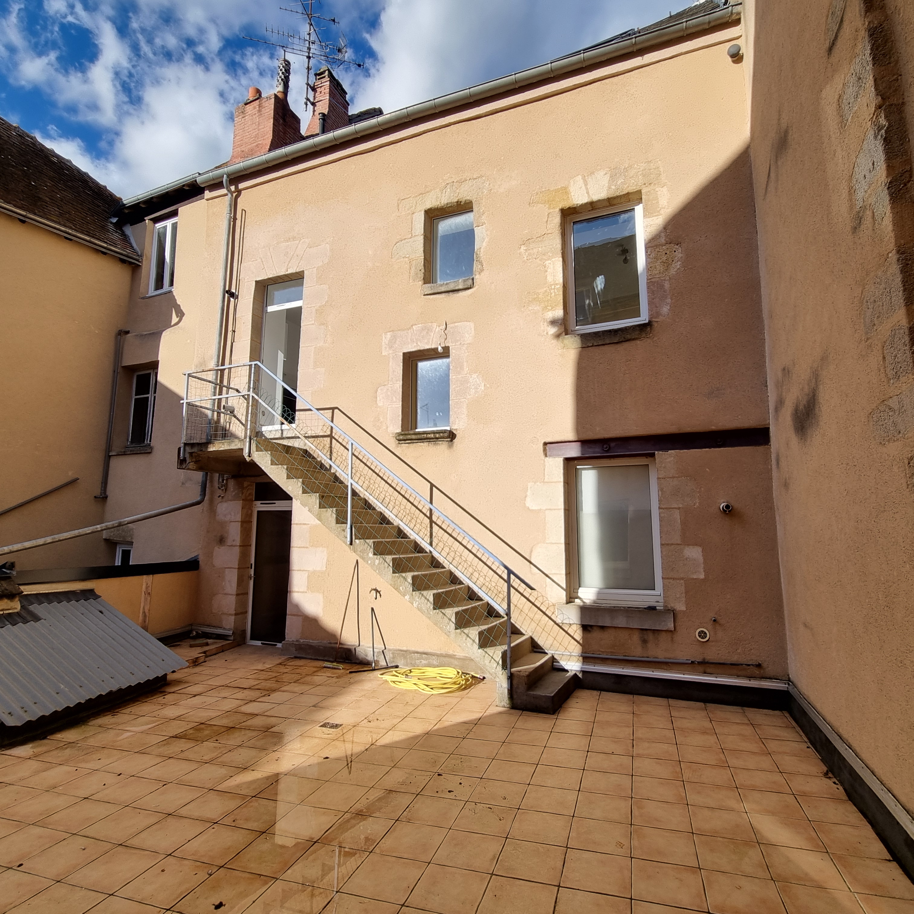 Photo 2 - Ensemble de plusieurs appartements en centre ville !