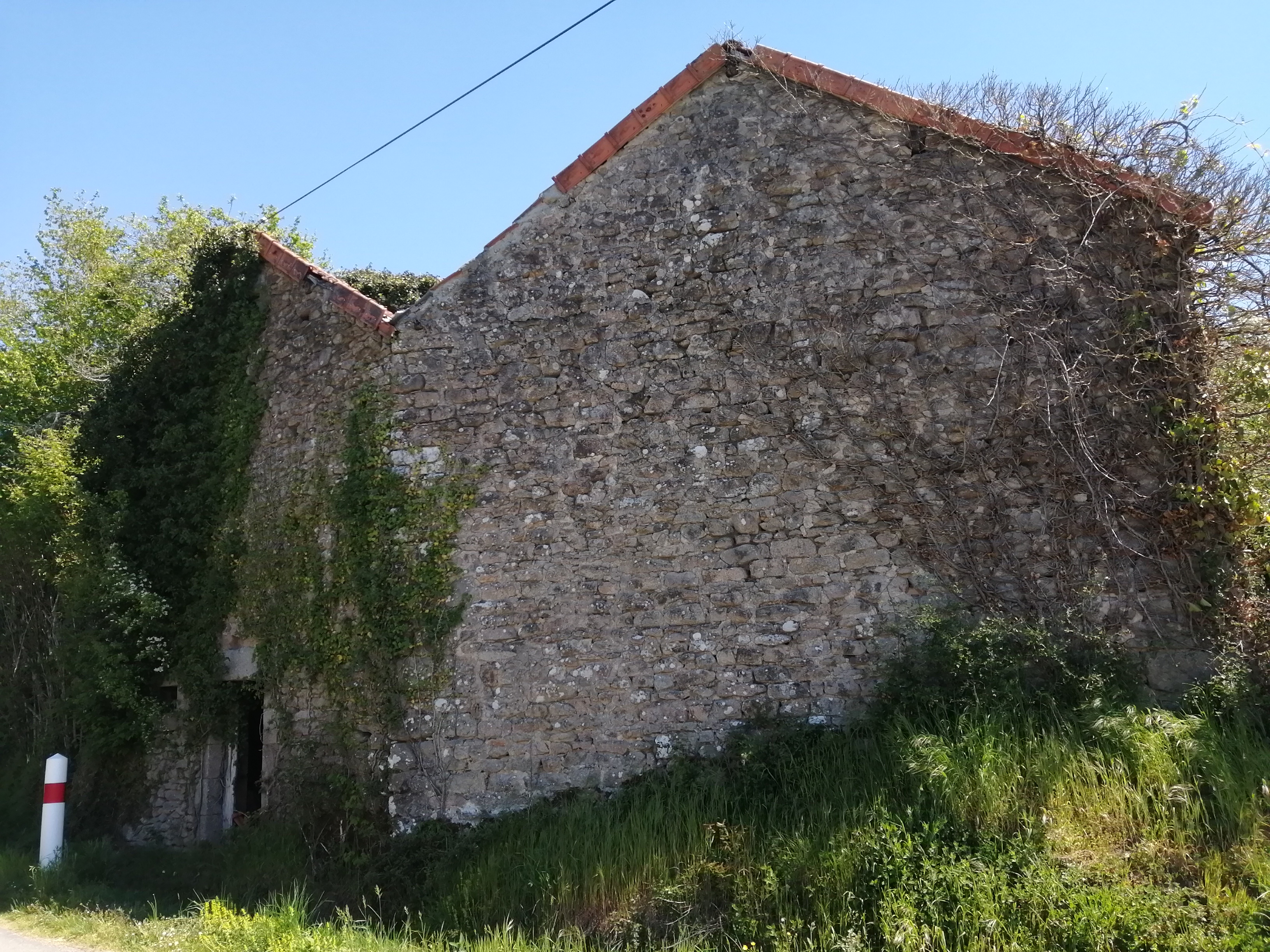 Photo 2 - Petit corps de ferme à restaurer !