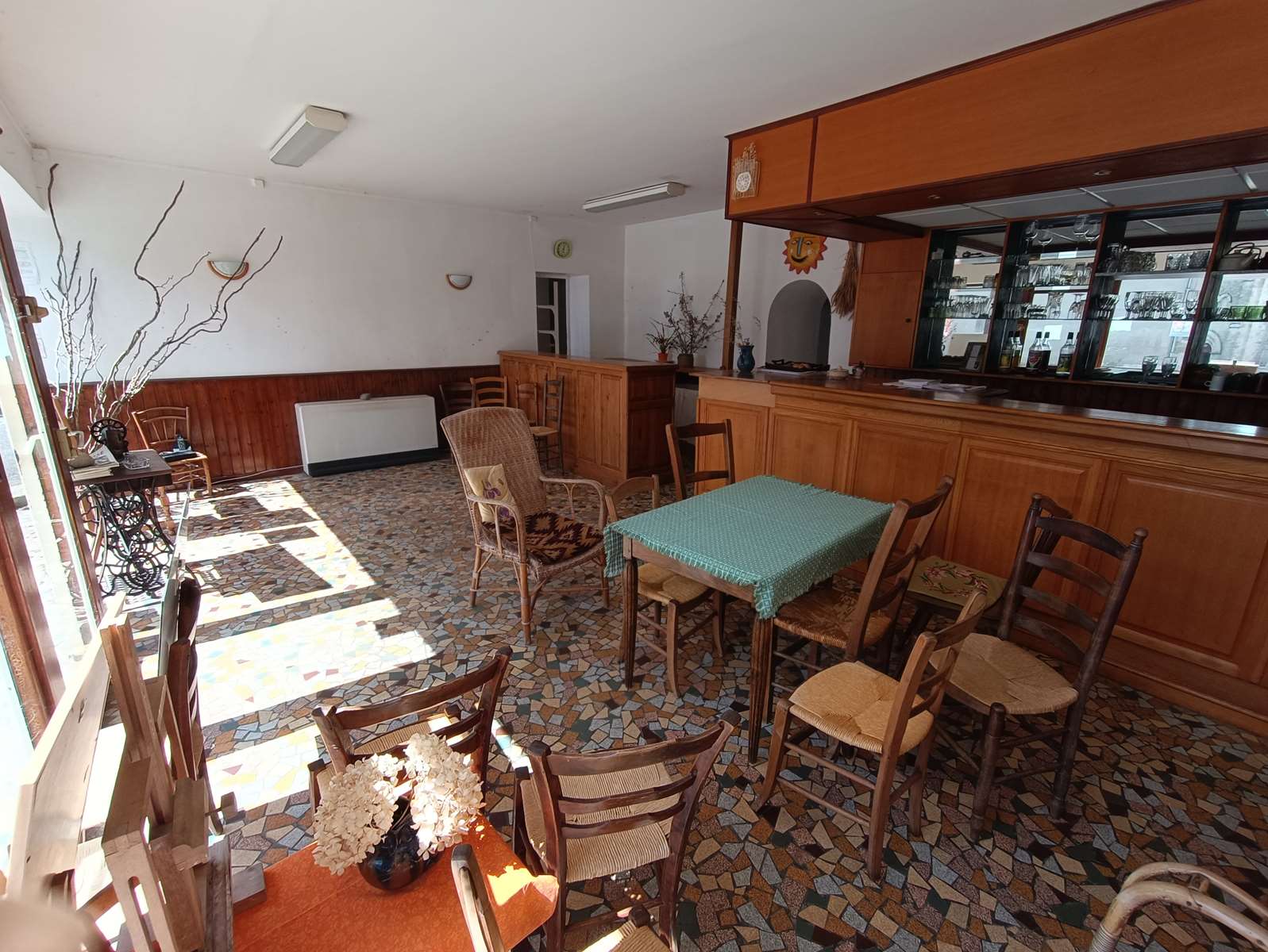 Maison de village, type T6, jardin, garage entre Marcillac la Croisille et Argentat - Photo 2