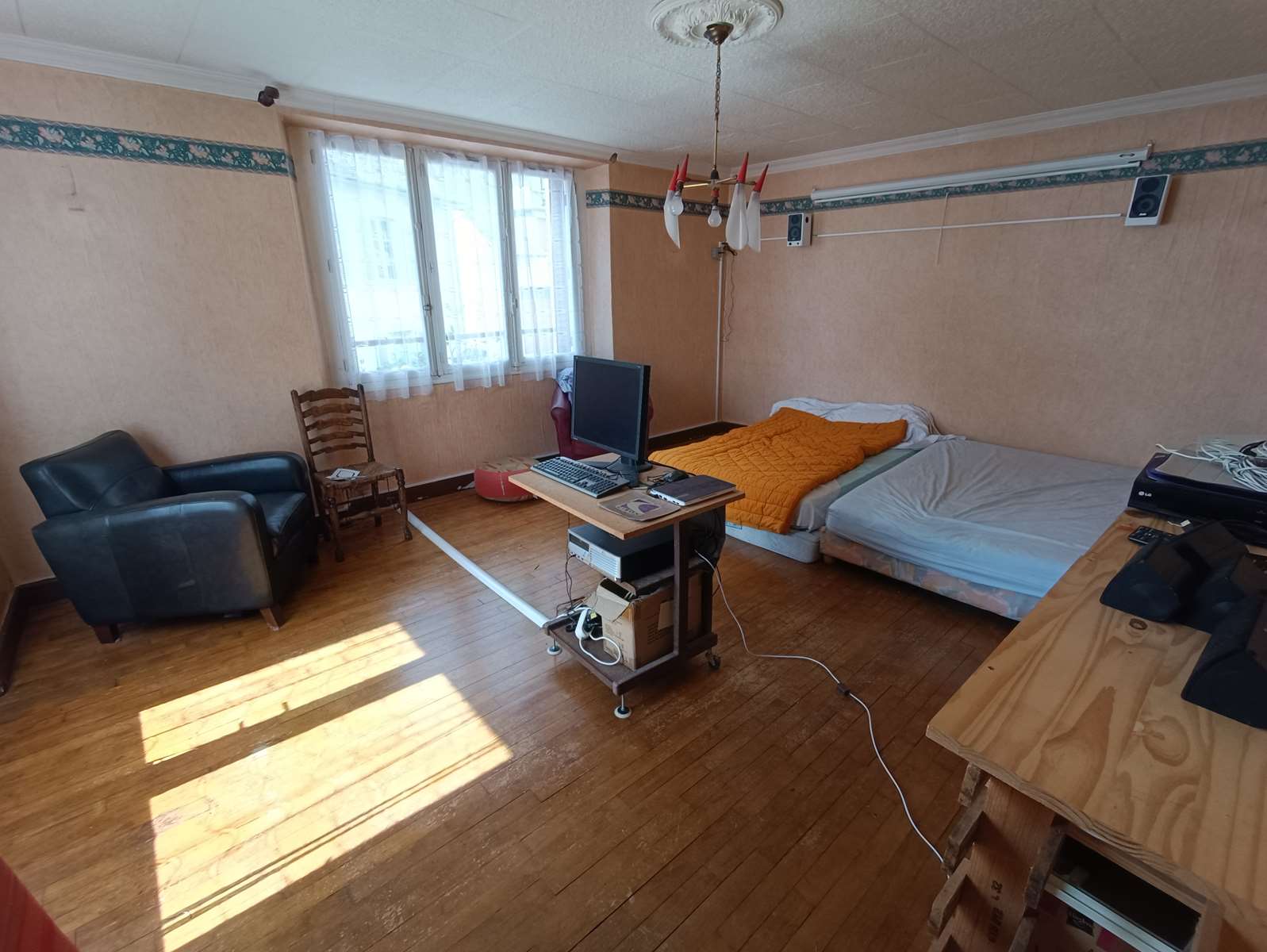 Photo 15 - Maison de village, type T6, jardin, garage entre Marcillac la Croisille et Argentat