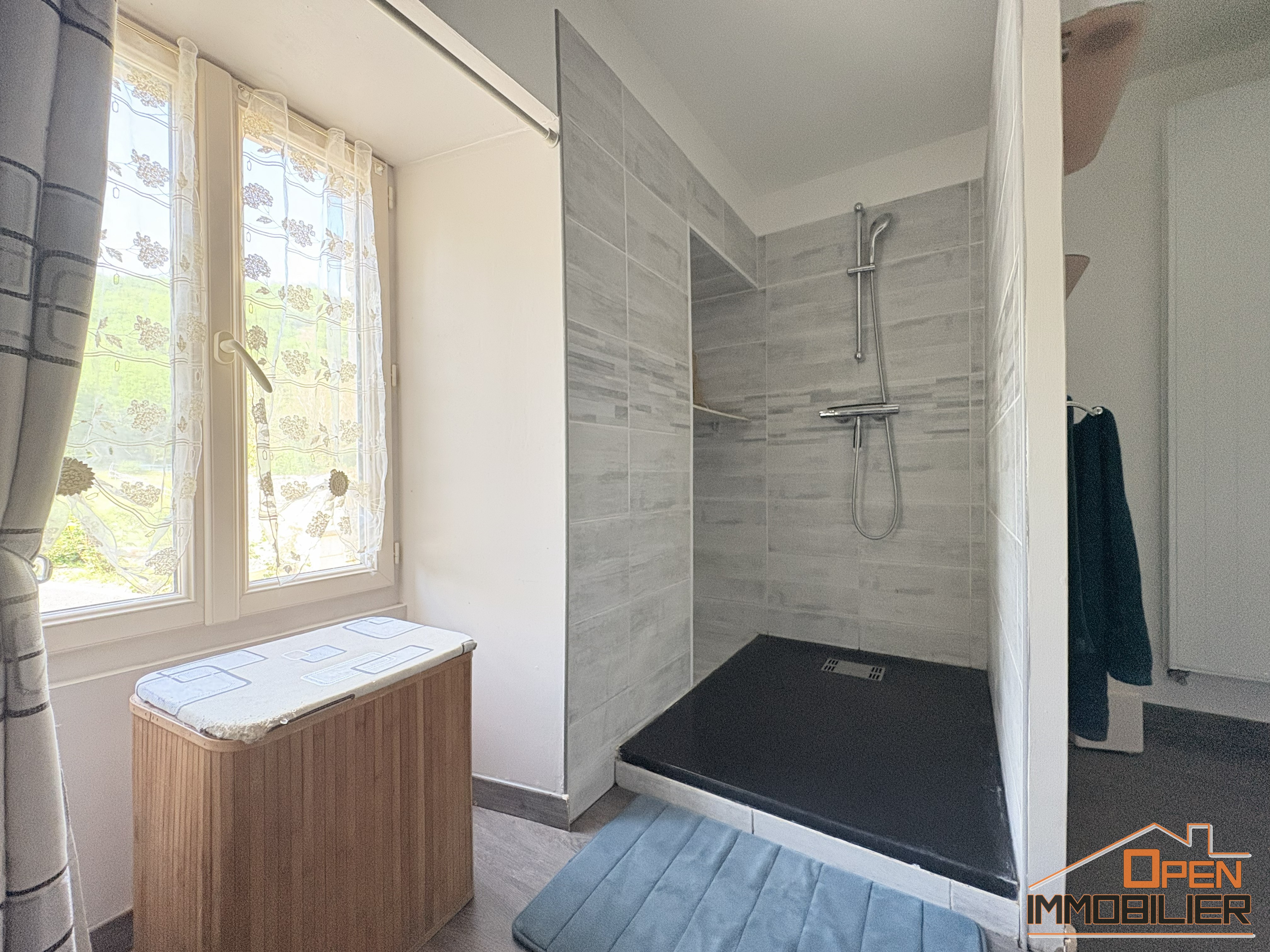 Photo 17 - Propriété en pierre 336m², piscine, gîte, chambres d&rsquo;hôtes et 20 hectares de terrain