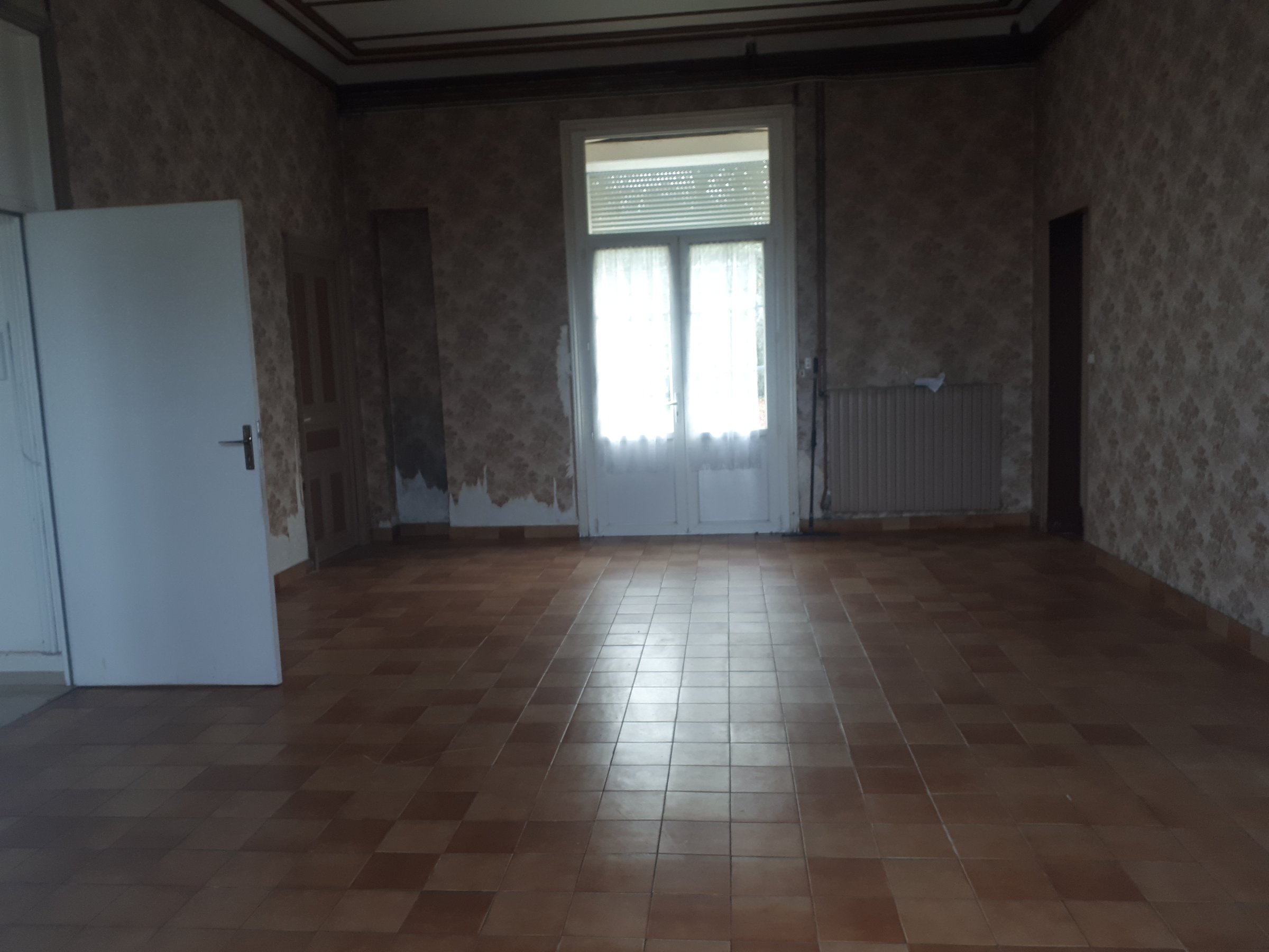 Photo 5 - Superbe potentiel pour cette grande maison historique à rénover, 6 chambres