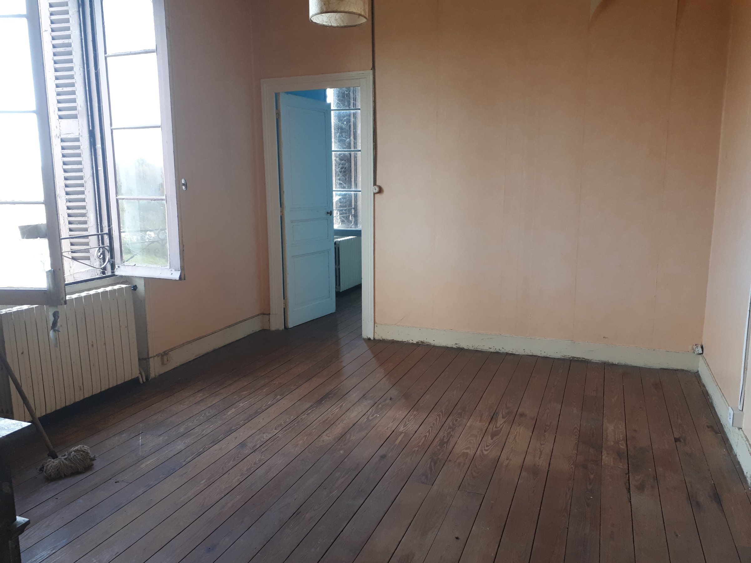 Photo 17 - Superbe potentiel pour cette grande maison historique à rénover, 6 chambres