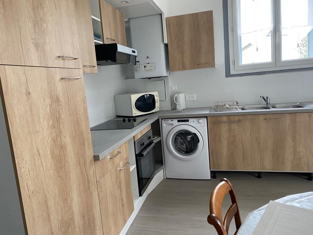 Photo 11 - GRAND T4 MEUBLE EN REZ DE JARDIN LUMINEUX ET CALME EVENTUELLEMENT POUR ACTIVITE (ASSISTANTE MATERNELLE …) OU COLOCATION TARBES CENTRE PROCHE GARE,UNIVERSITE,COMMERCES…