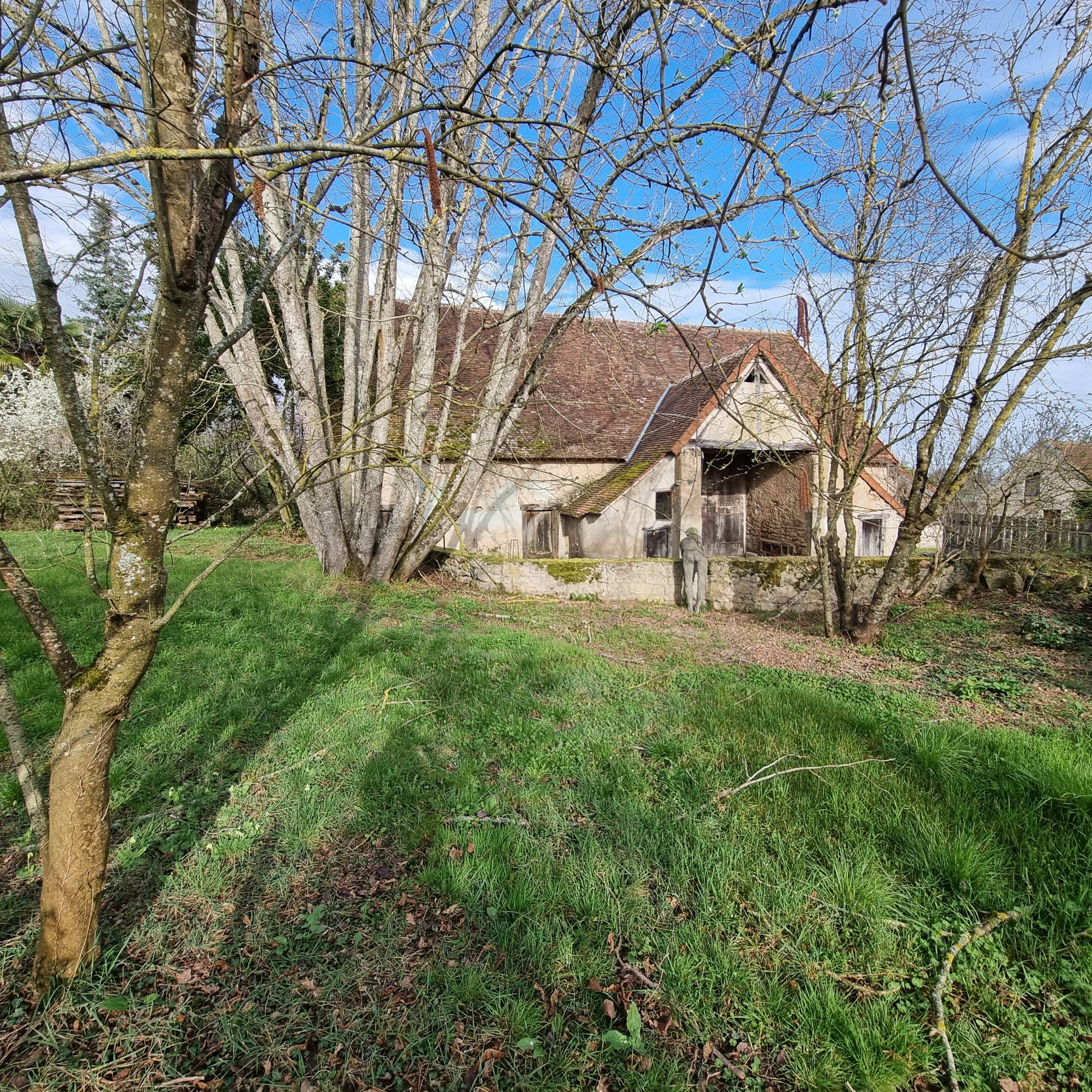 Photo 2 - Maison de campagne avec belle grange à porteau !