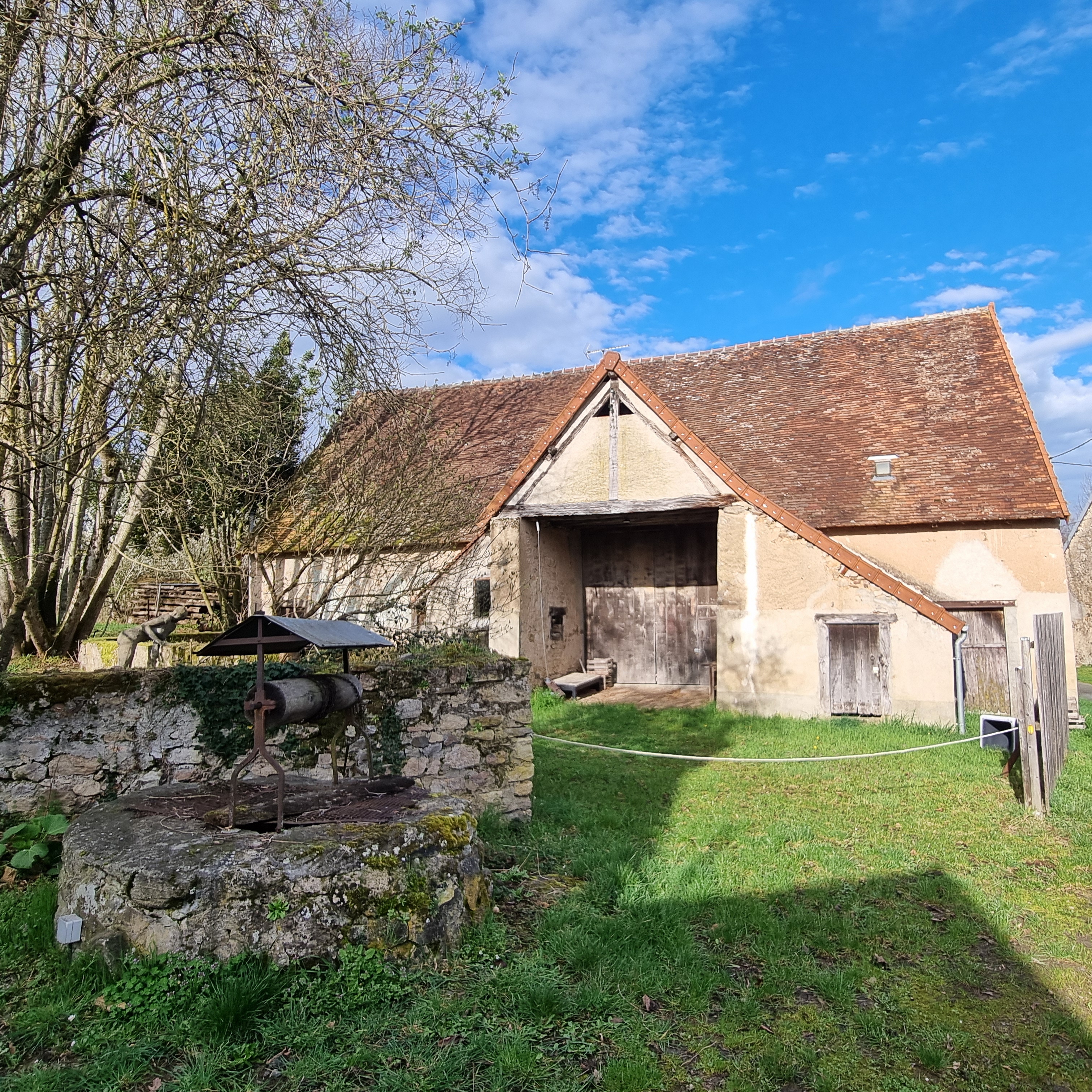 Photo 2 - Maison de campagne avec belle grange à porteau !
