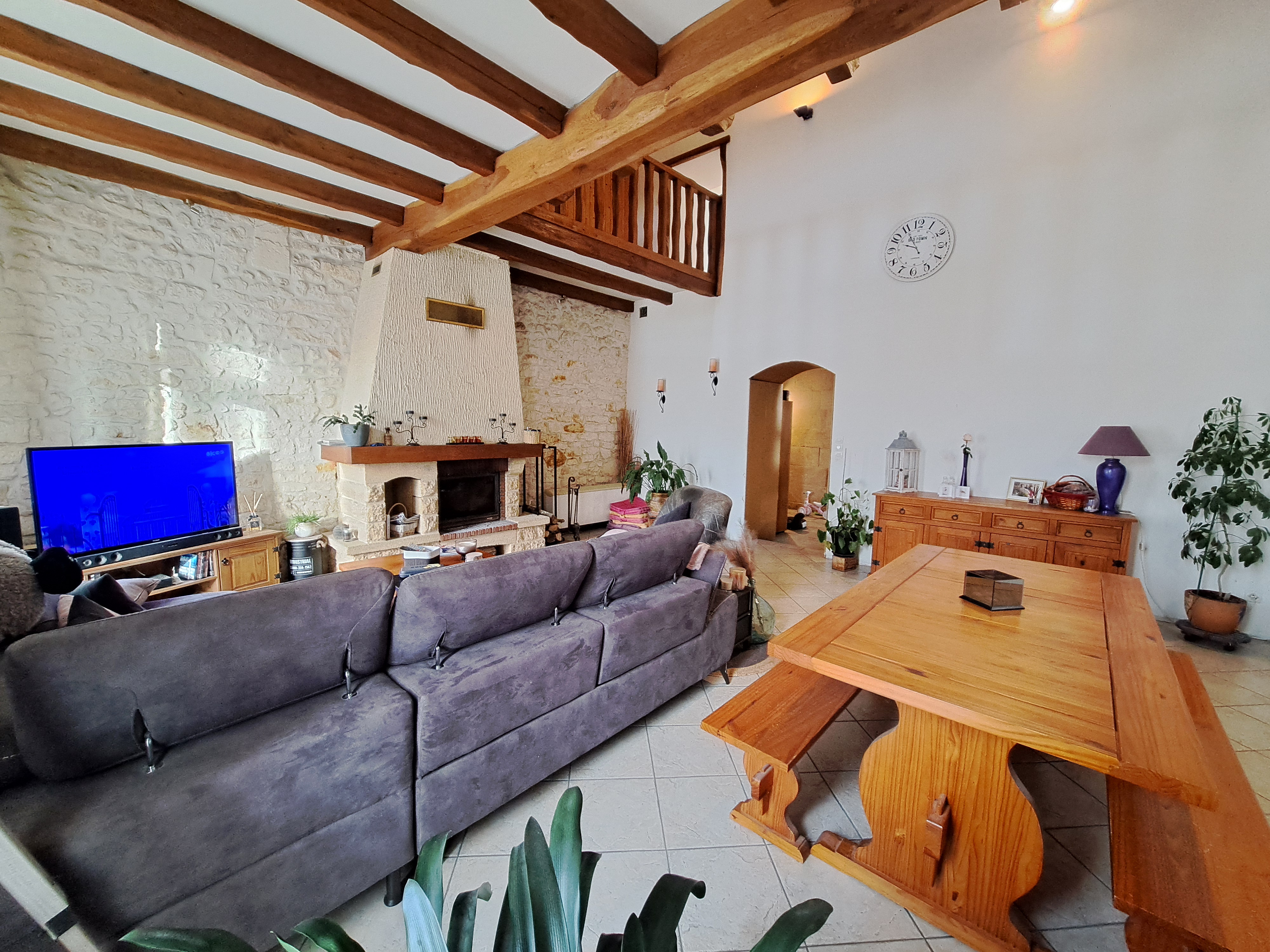Photo 4 - Maison charentaise avec garage et jardin – 244 m² – 8 pièces
