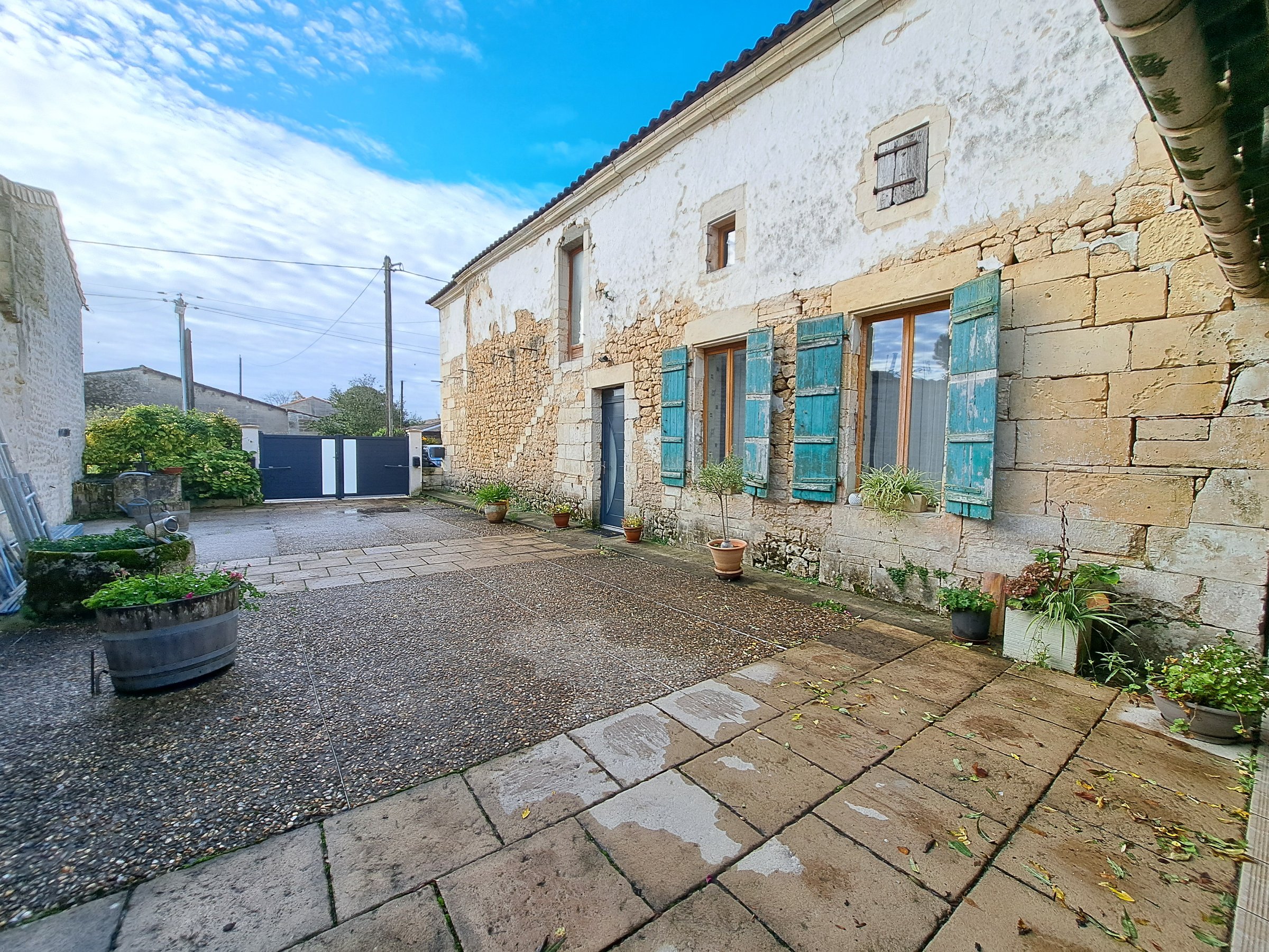 Photo 18 - Maison charentaise avec garage et jardin – 244 m² – 8 pièces