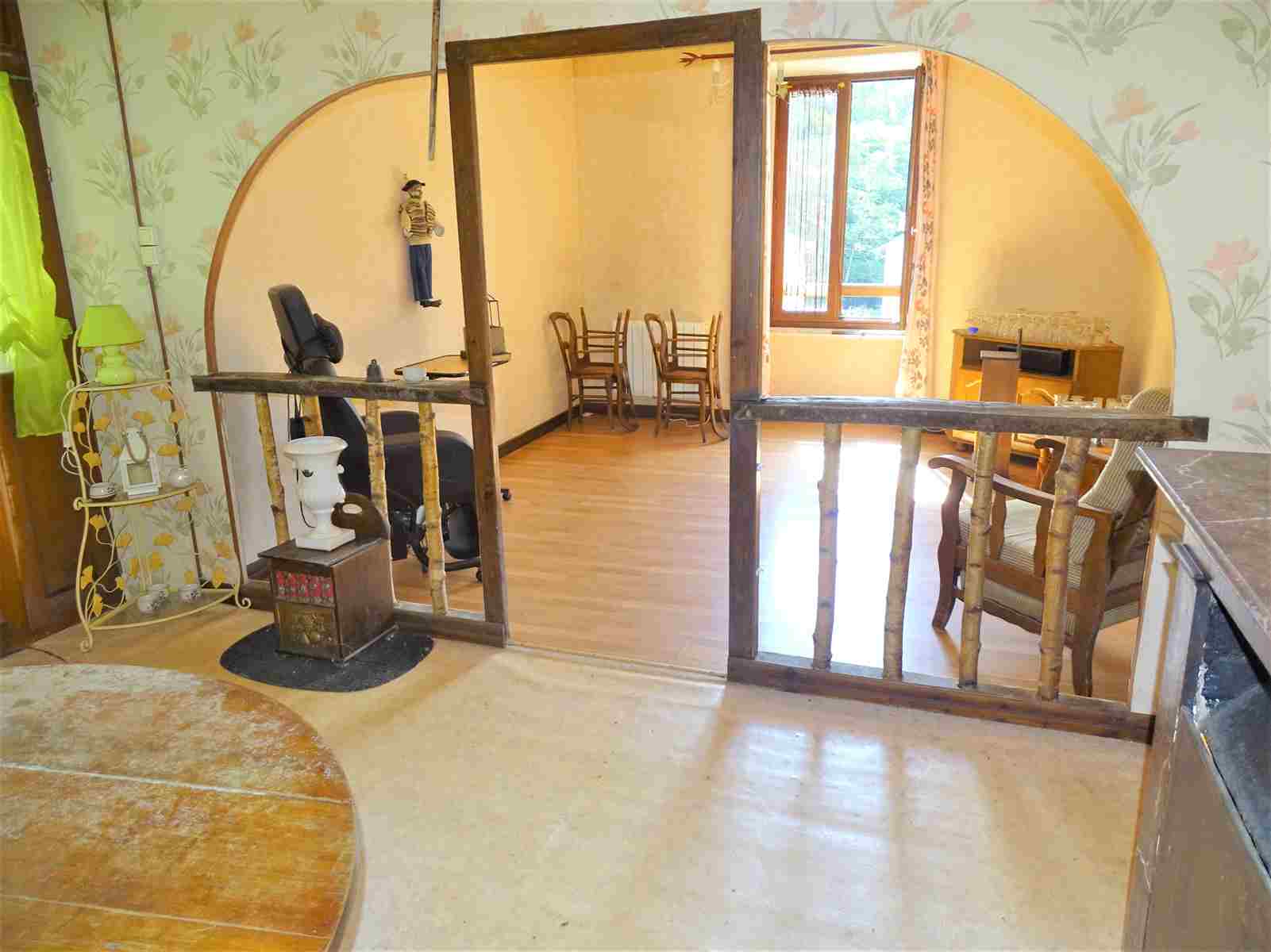 Maison en pierres avec garage - Photo 2