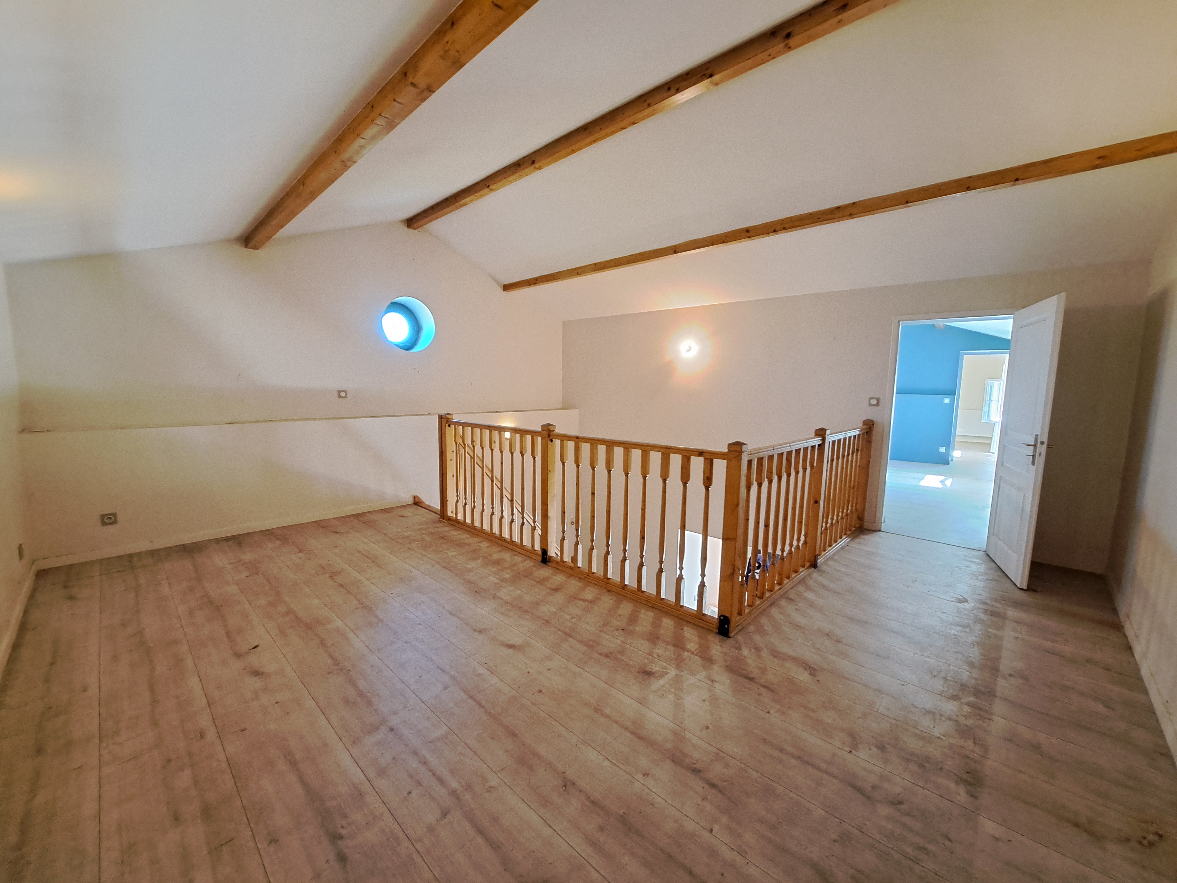 Photo 10 - Maison Charentaise avec dépendances attenantes, puits et jardin – 209 m² – 7 pièces – 2426 m²