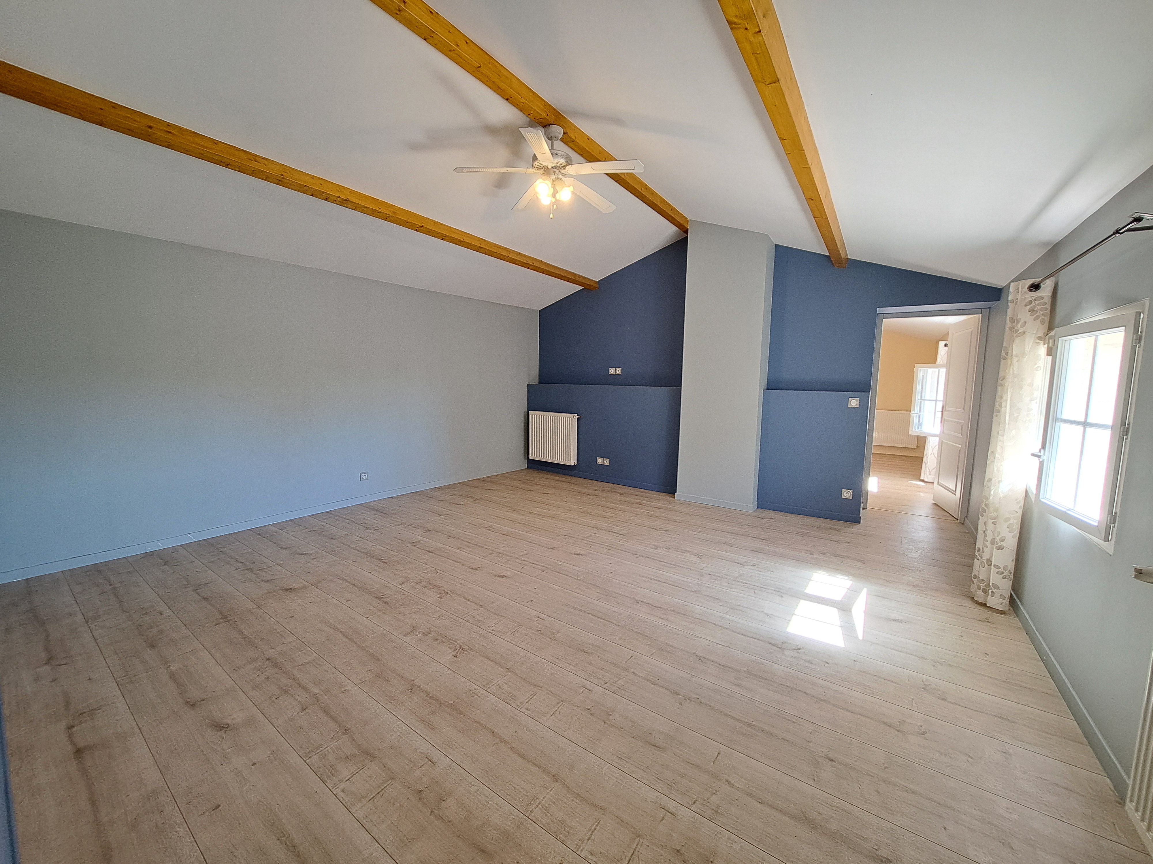 Photo 11 - Maison Charentaise avec dépendances attenantes, puits et jardin – 209 m² – 7 pièces – 2426 m²