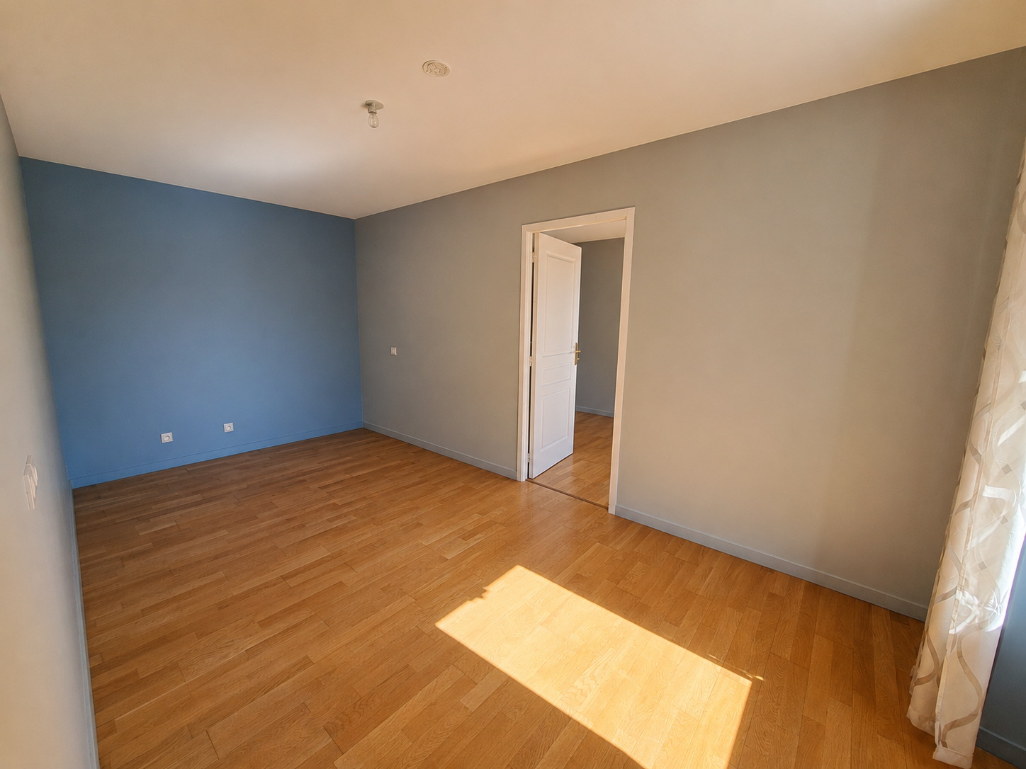 Photo 6 - Maison Charentaise avec dépendances attenantes, puits et jardin – 209 m² – 7 pièces – 2426 m²