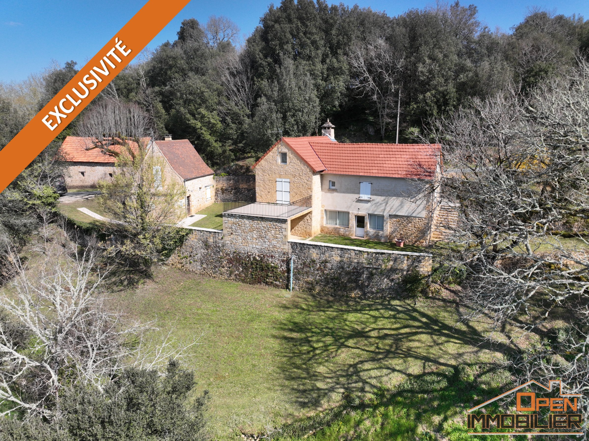 Photo 2 - Propriété 2 maisons en pierre 154m²-Terrain 33 841m²