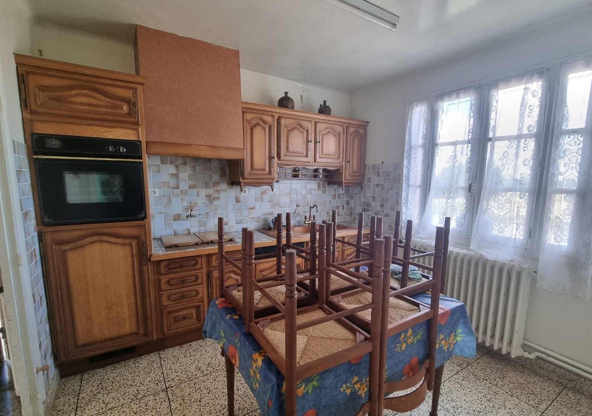 Photo 8 - Maison à rénover avec jardin !