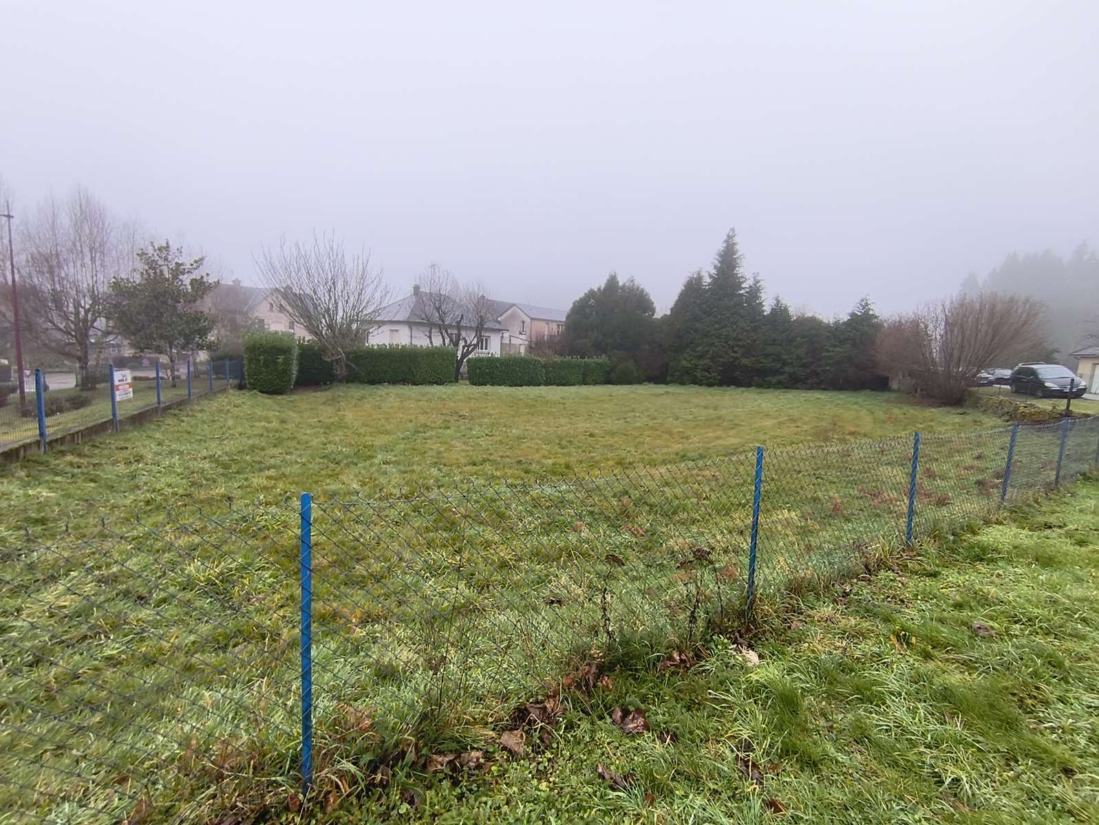 Photo 4 - À vendre : beau terrain constructible de 1200 m² à Espagnac (centre-bourg)
