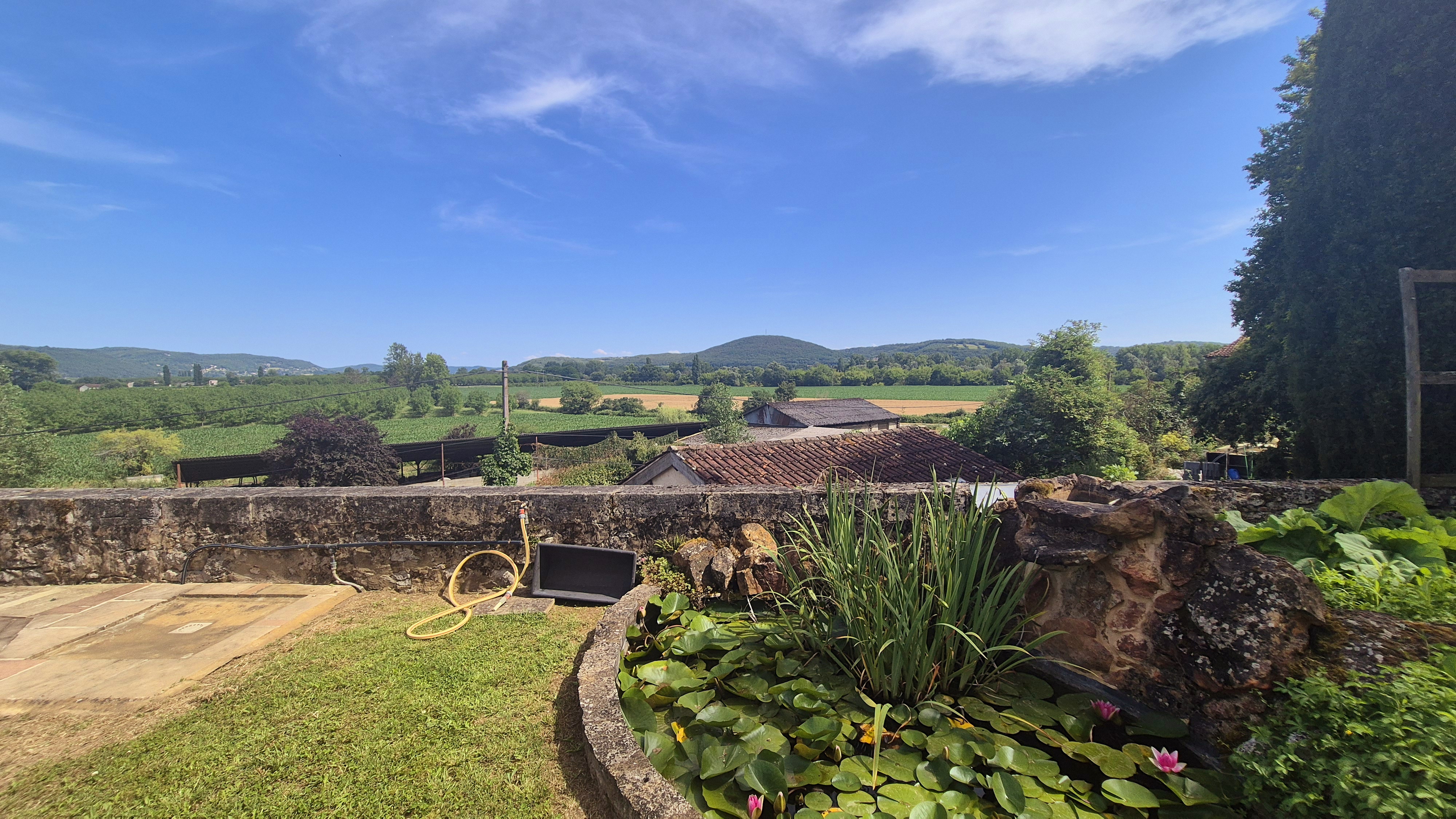 Photo 5 - MAISON DE PRESTIGE EN PIERRE AVEC VUE ET BEAU JARDIN ET PISCINE !