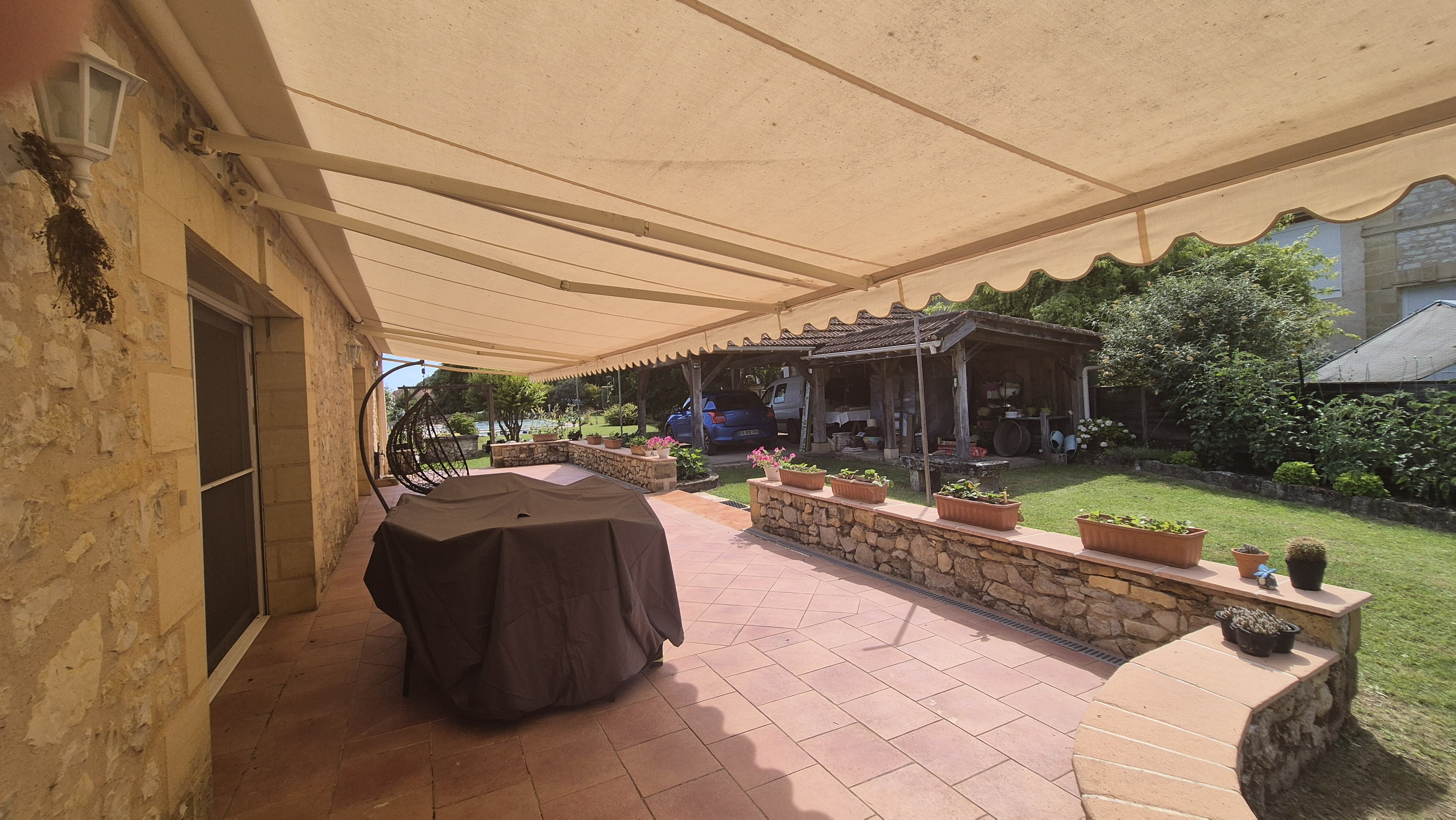 Photo 3 - MAISON DE PRESTIGE EN PIERRE AVEC VUE ET BEAU JARDIN ET PISCINE !