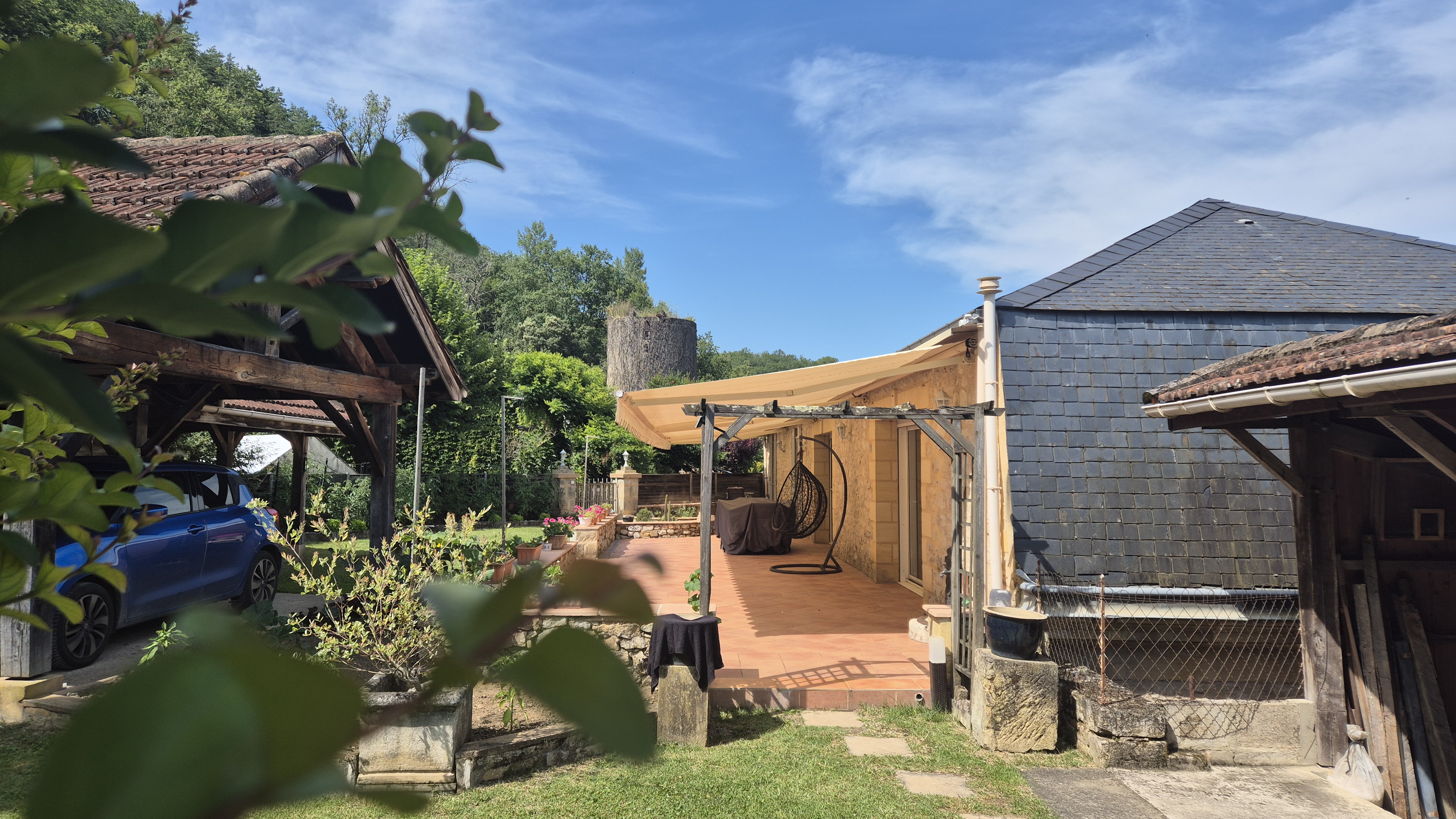 Photo 16 - MAISON DE PRESTIGE EN PIERRE AVEC VUE ET BEAU JARDIN ET PISCINE !