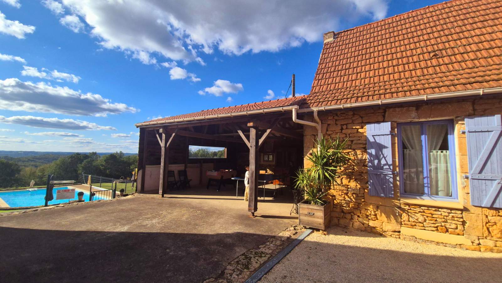 Domaine dans un écrin de verdure avec vue un paradis sur terre en Périgord noir - Photo 3