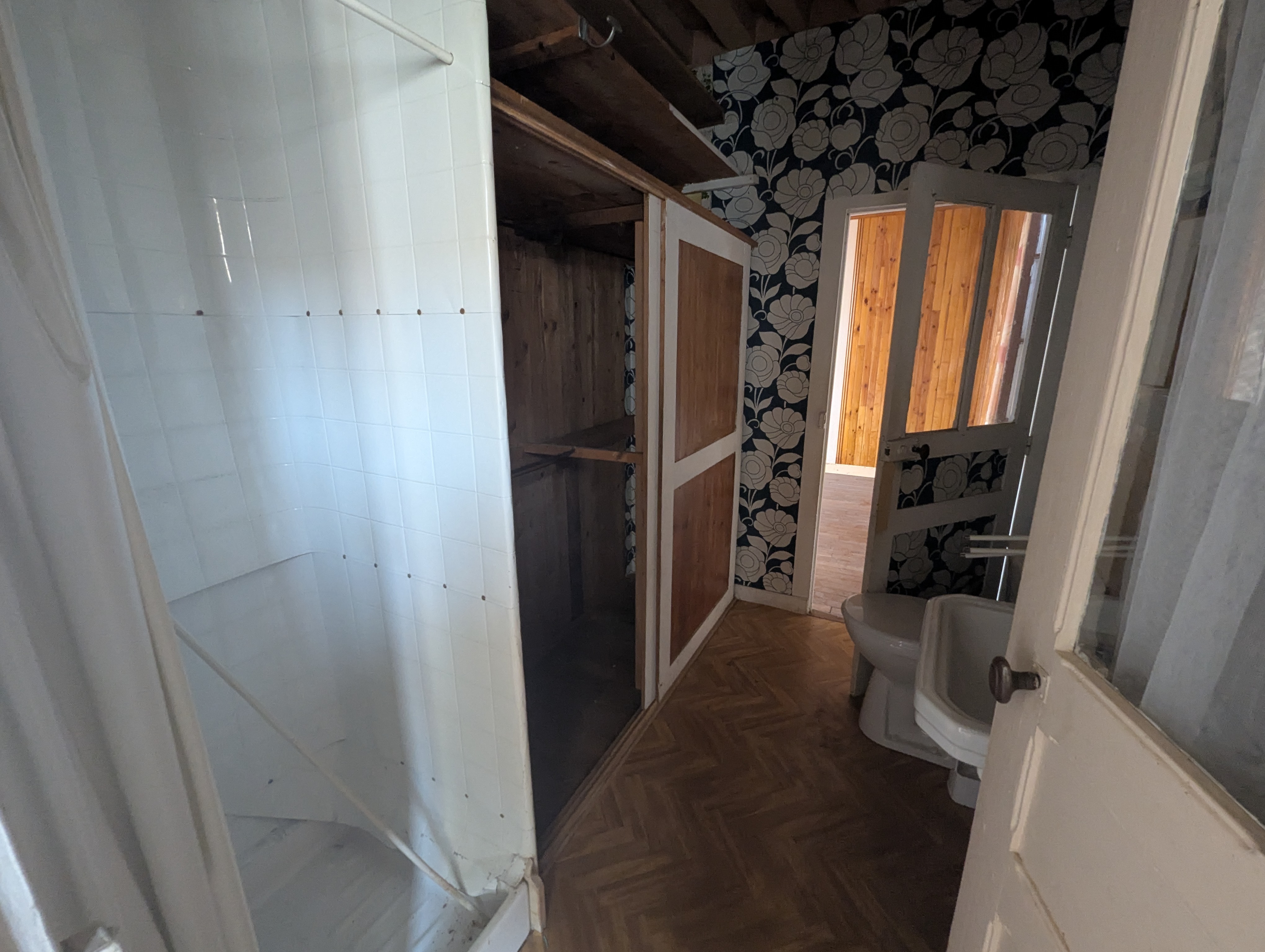Photo 13 - Grande maison de bourg à rénover !