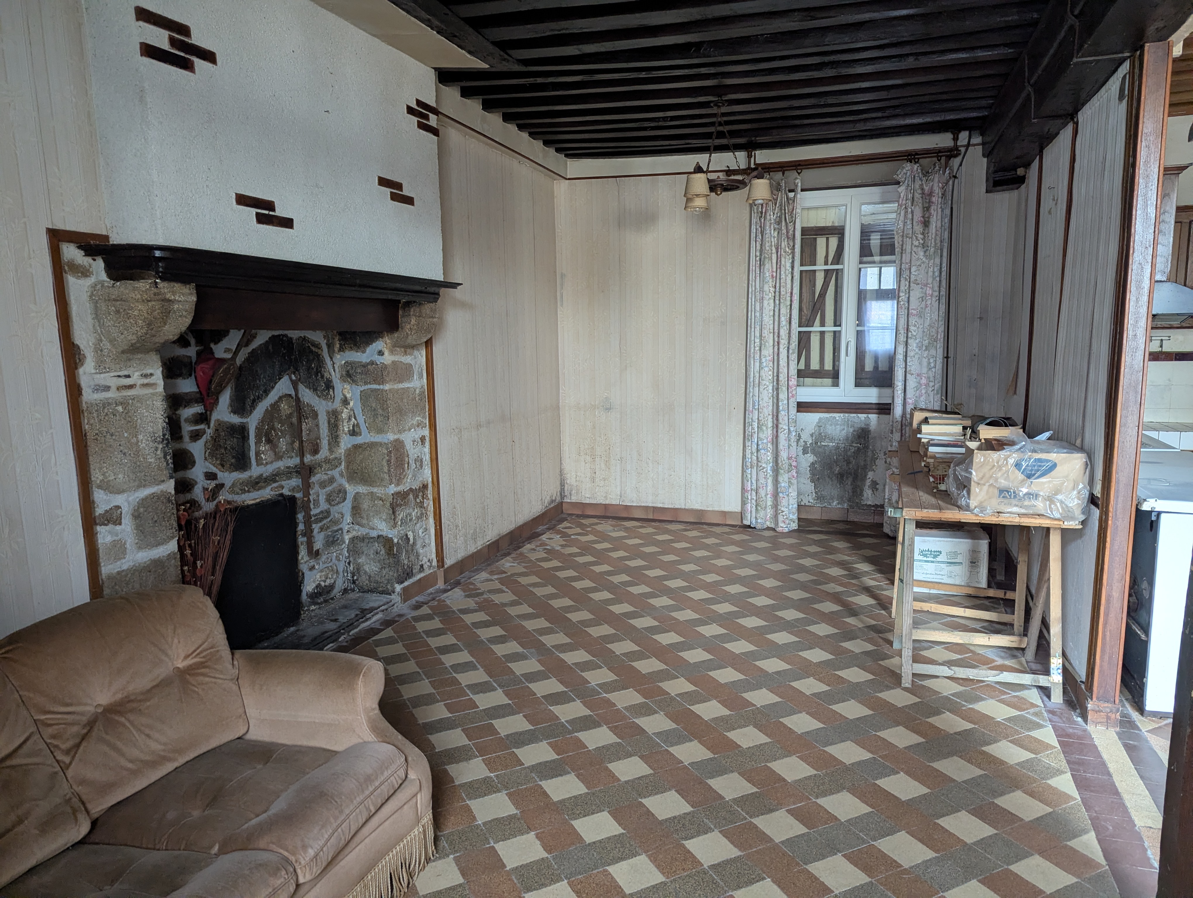 Photo 6 - Grande maison de bourg à rénover !