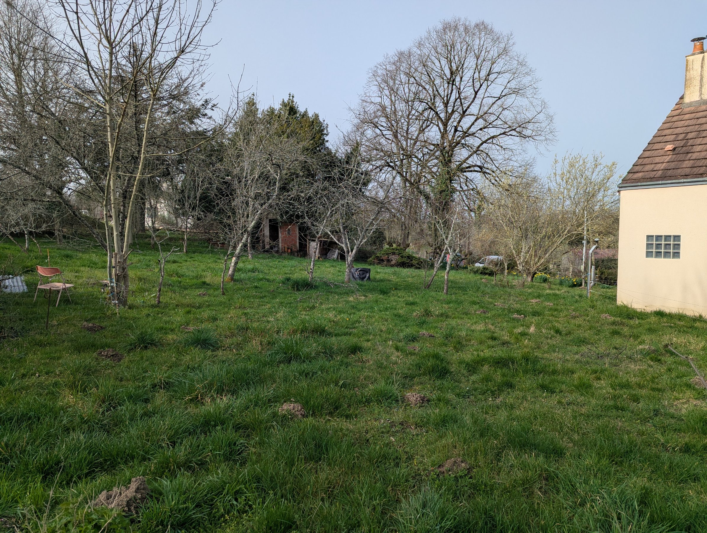 Photo 3 - Grande maison de bourg à rénover !