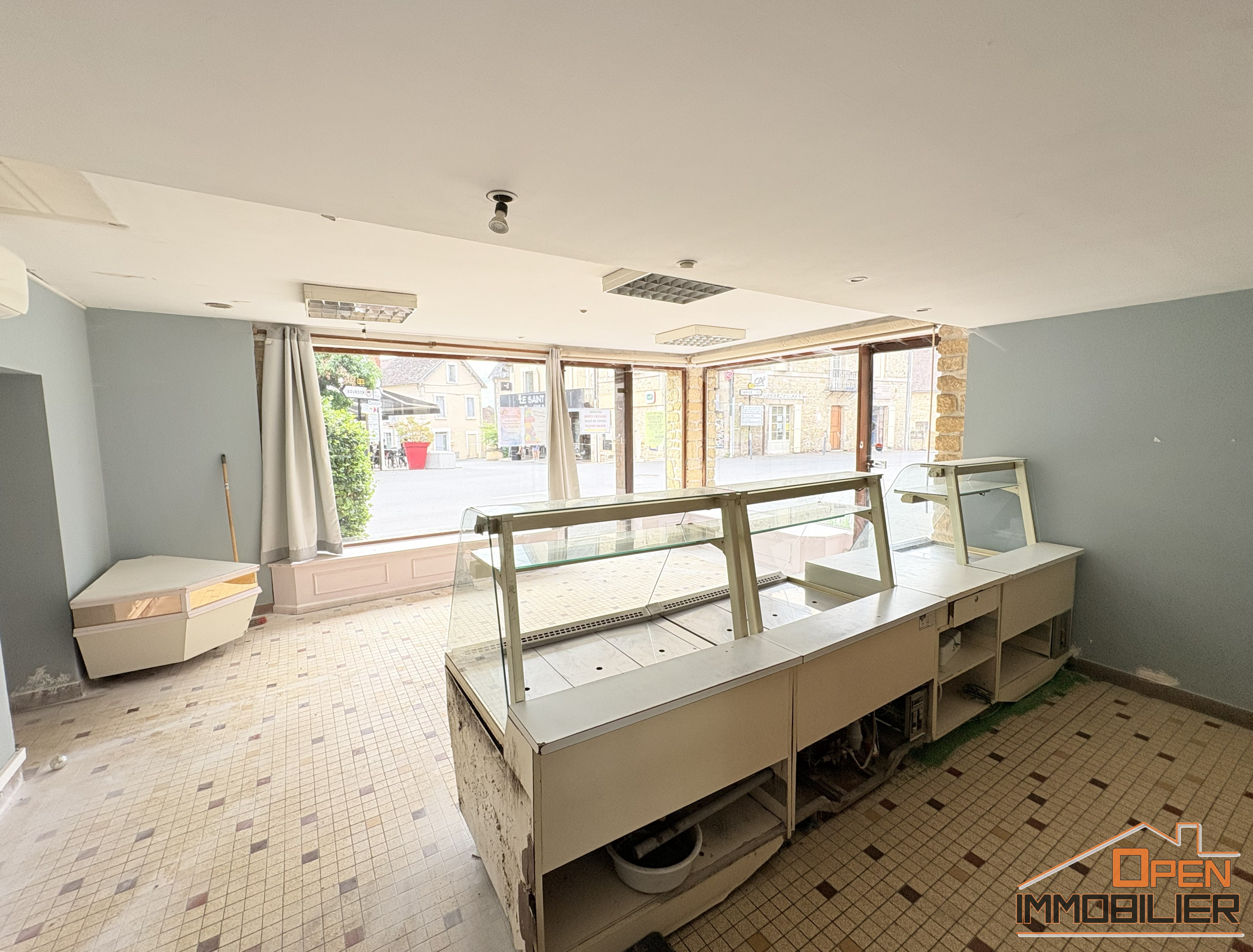 Photo 8 - Bâtiment en pierre 230m² + Grange 125m²