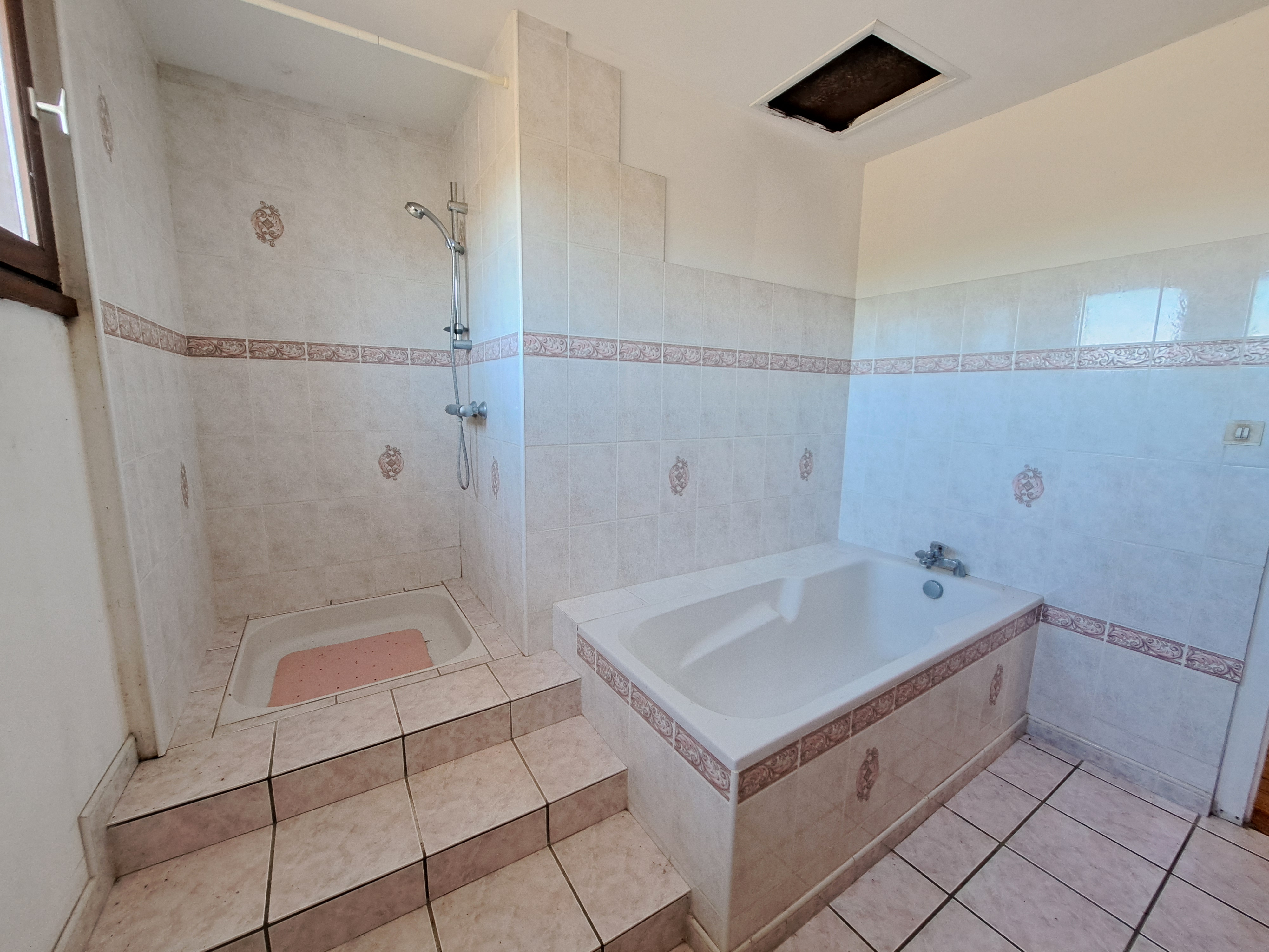 Photo 10 - Maison – 156 m² – Sans voisin – Dépendances – Terrain 4115 m²