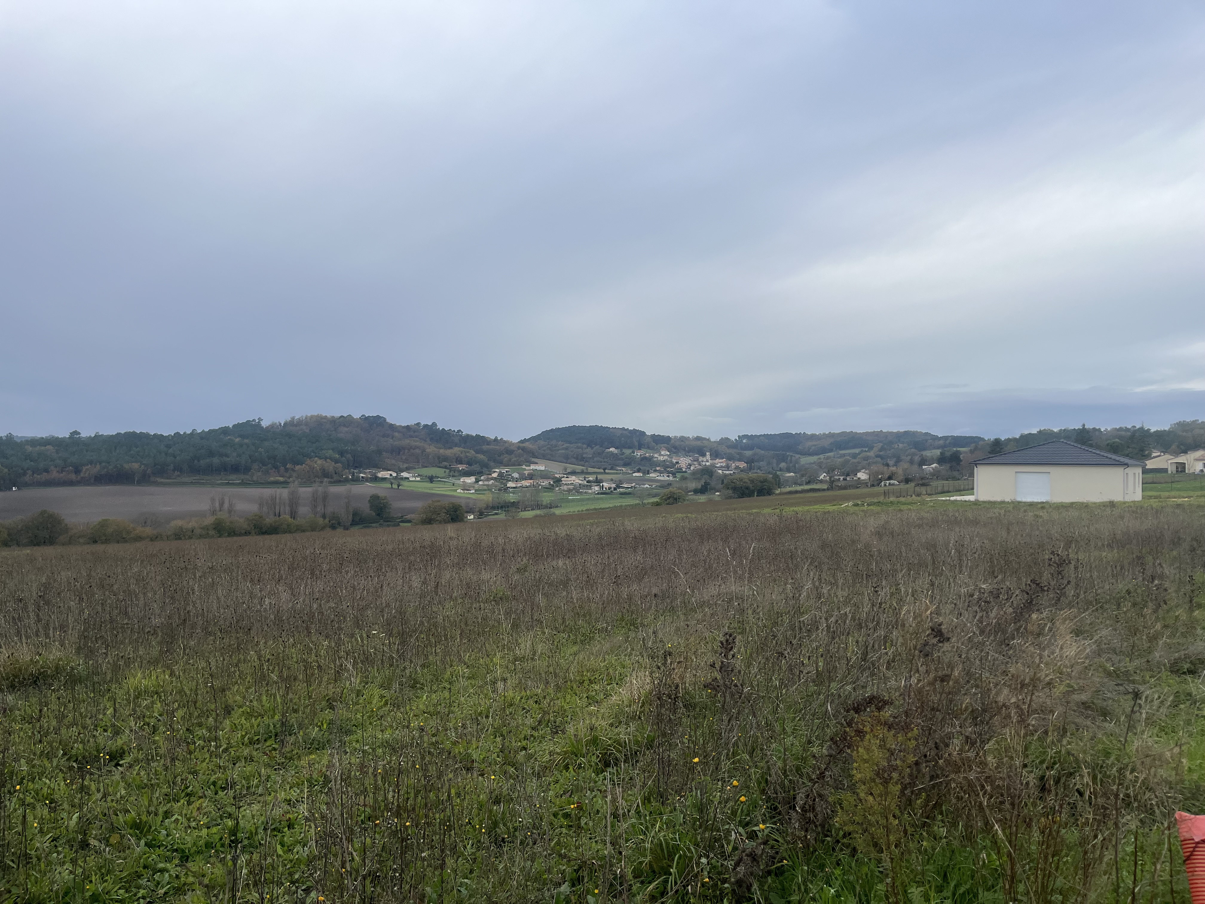 Photo 2 - À vendre – Terrain viabilisé de 2 482 m² Léguillac-de-l’Auche (24110)