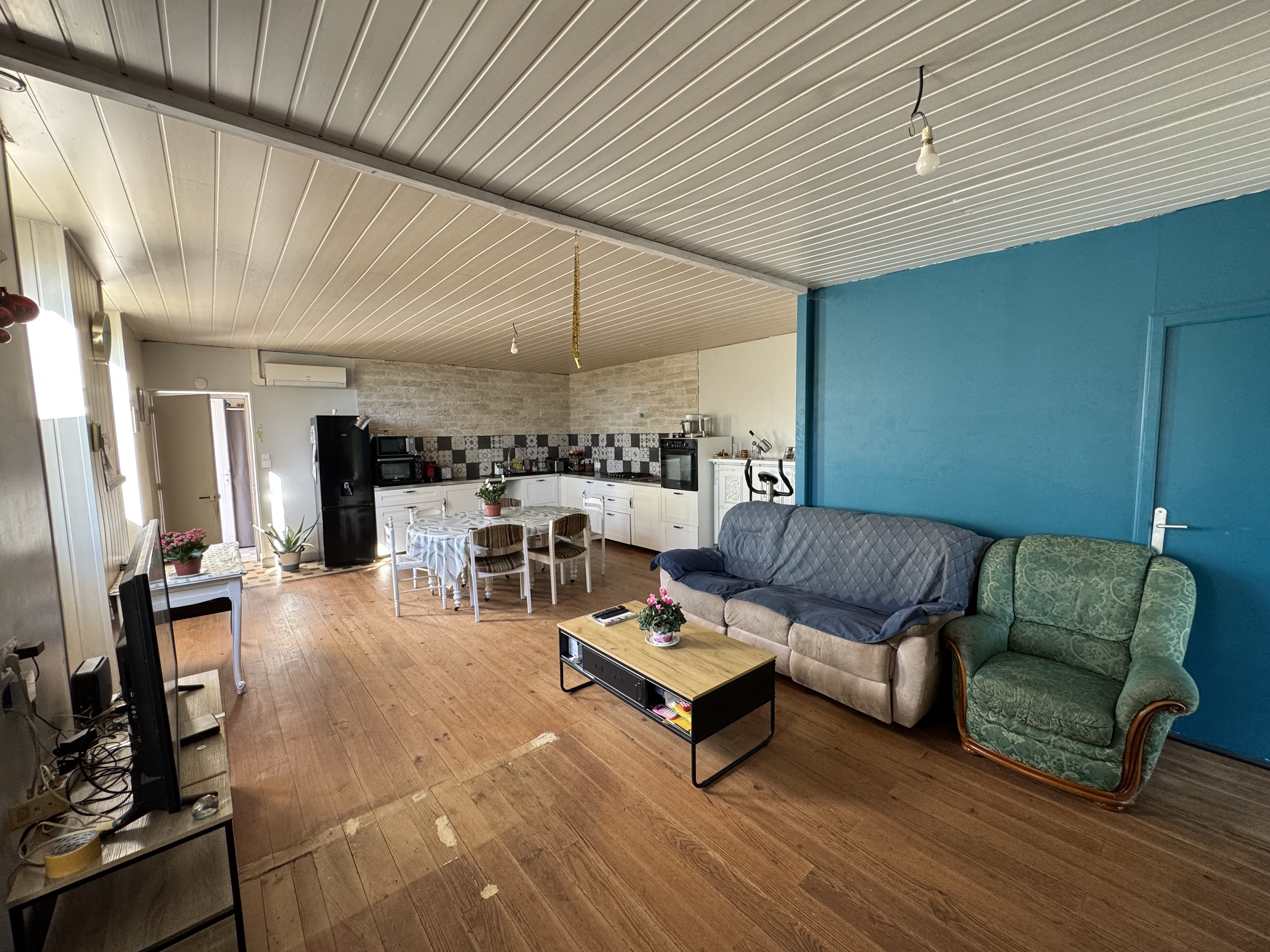 Maison - 103 m² - Terrain 8 500 m² - Photo 3