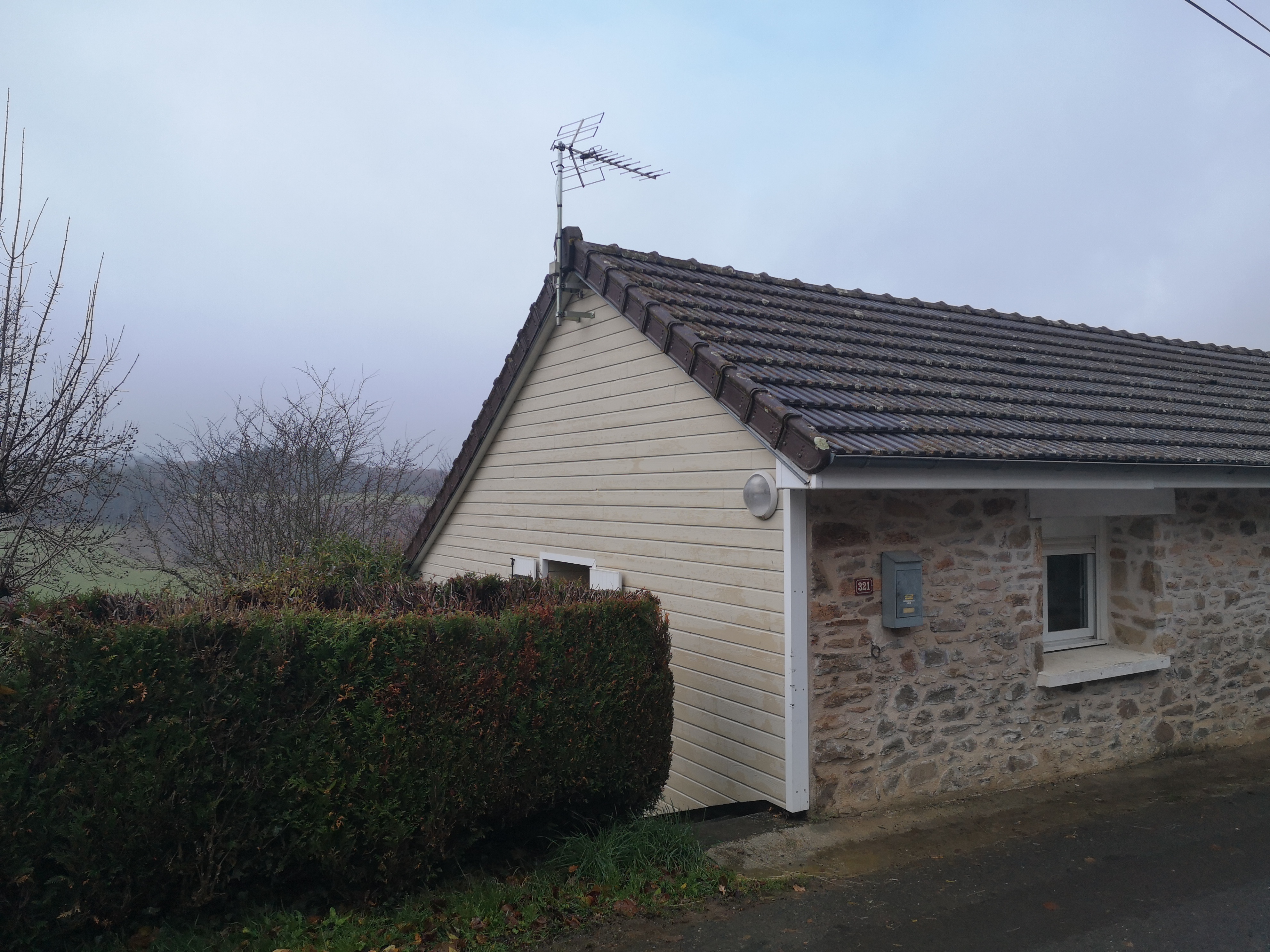 A louer maison Type T2, jardin, terrasse Sainte Fortunade - Photo 3