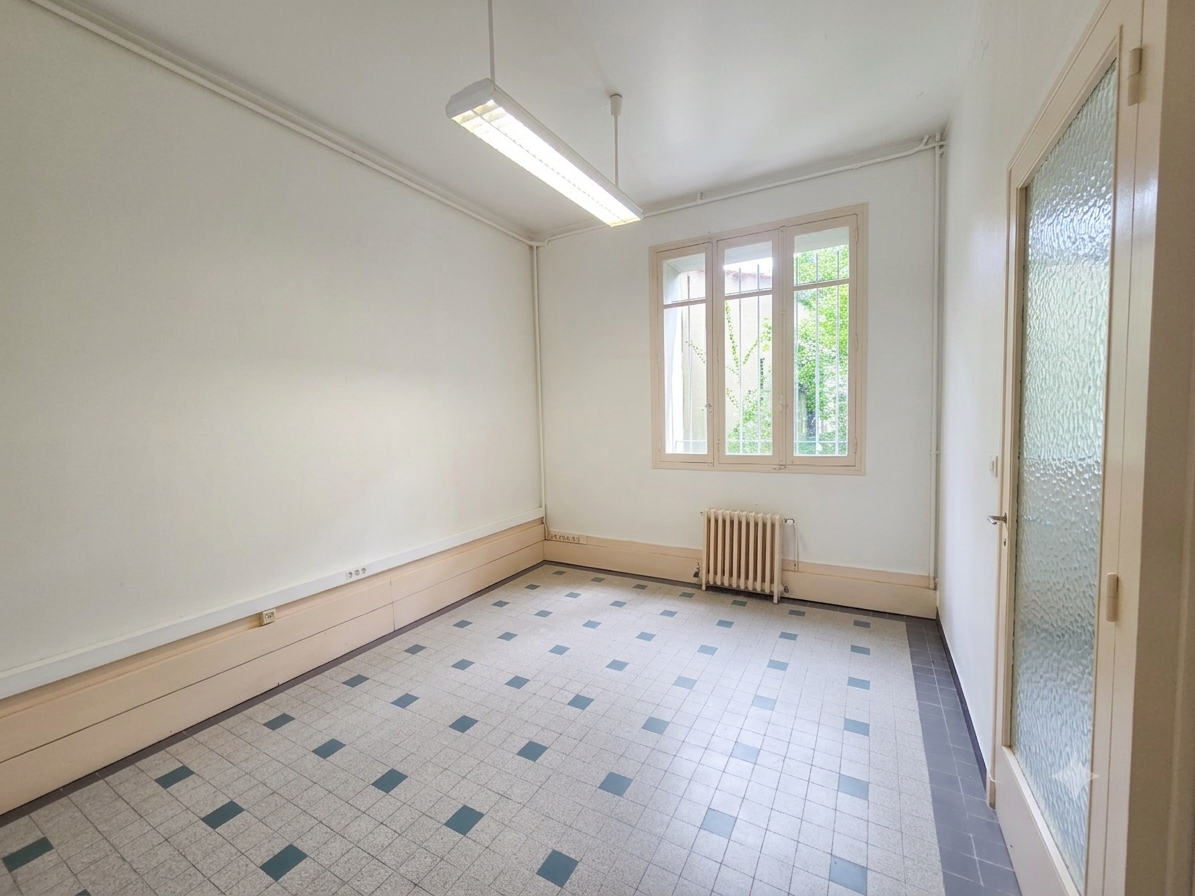 Photo 23 - IMMEUBLE DE RAPPORT
