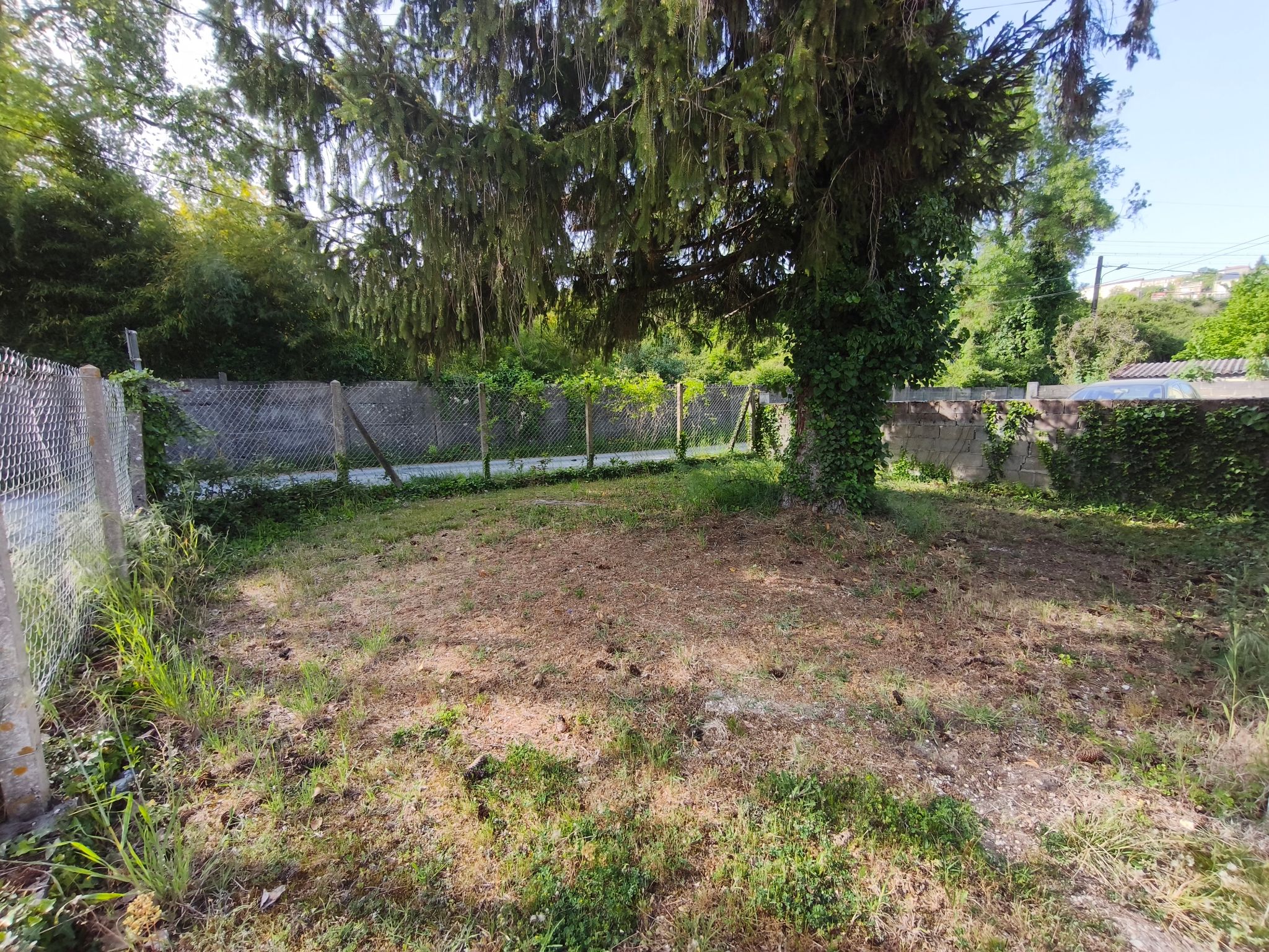 Photo 3 - Ensemble de 3 garages avec hangar et jardi n