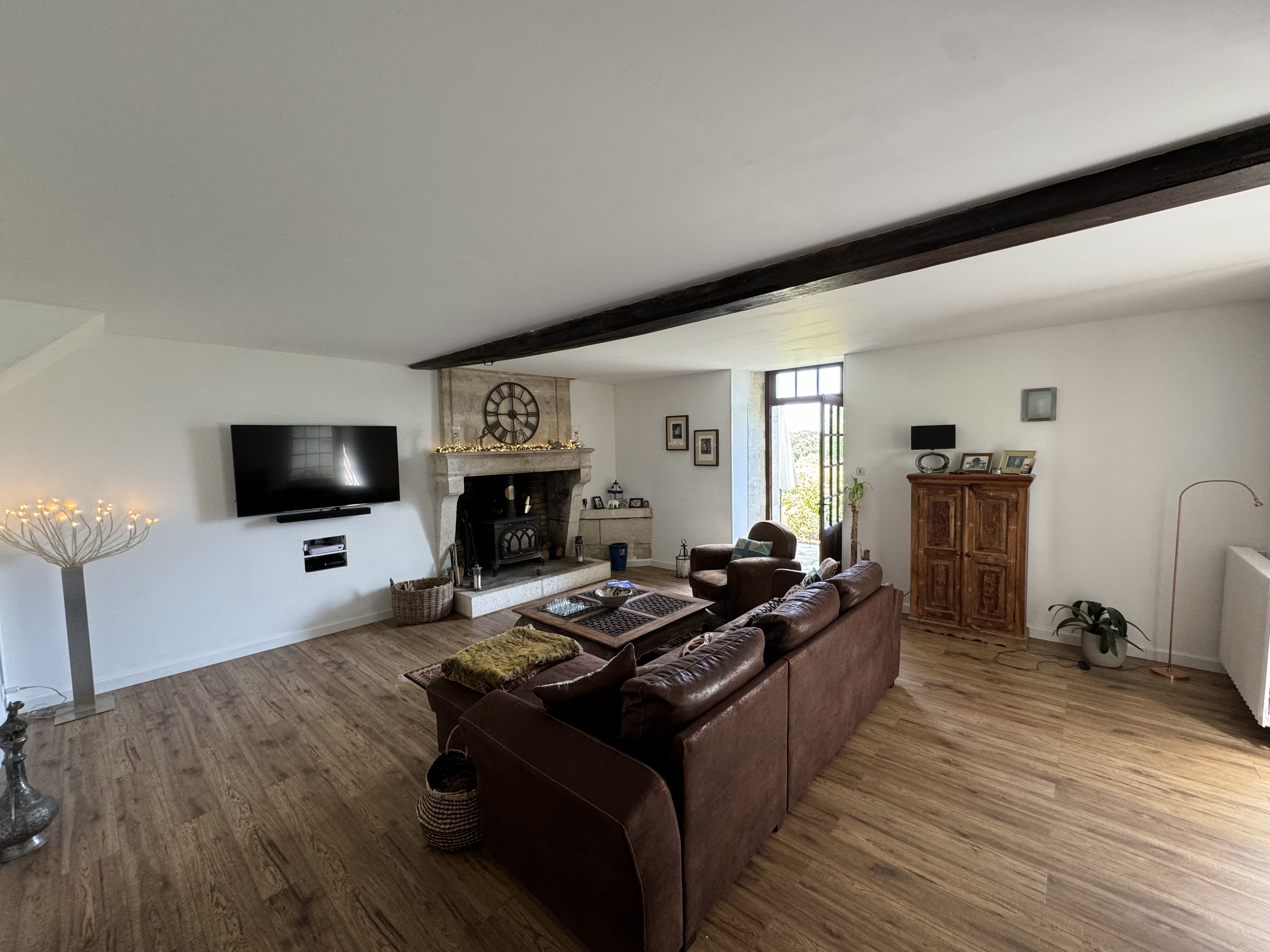 Photo 4 - Maison en pierre 160 m² – Terrain et piscine – sans voisins