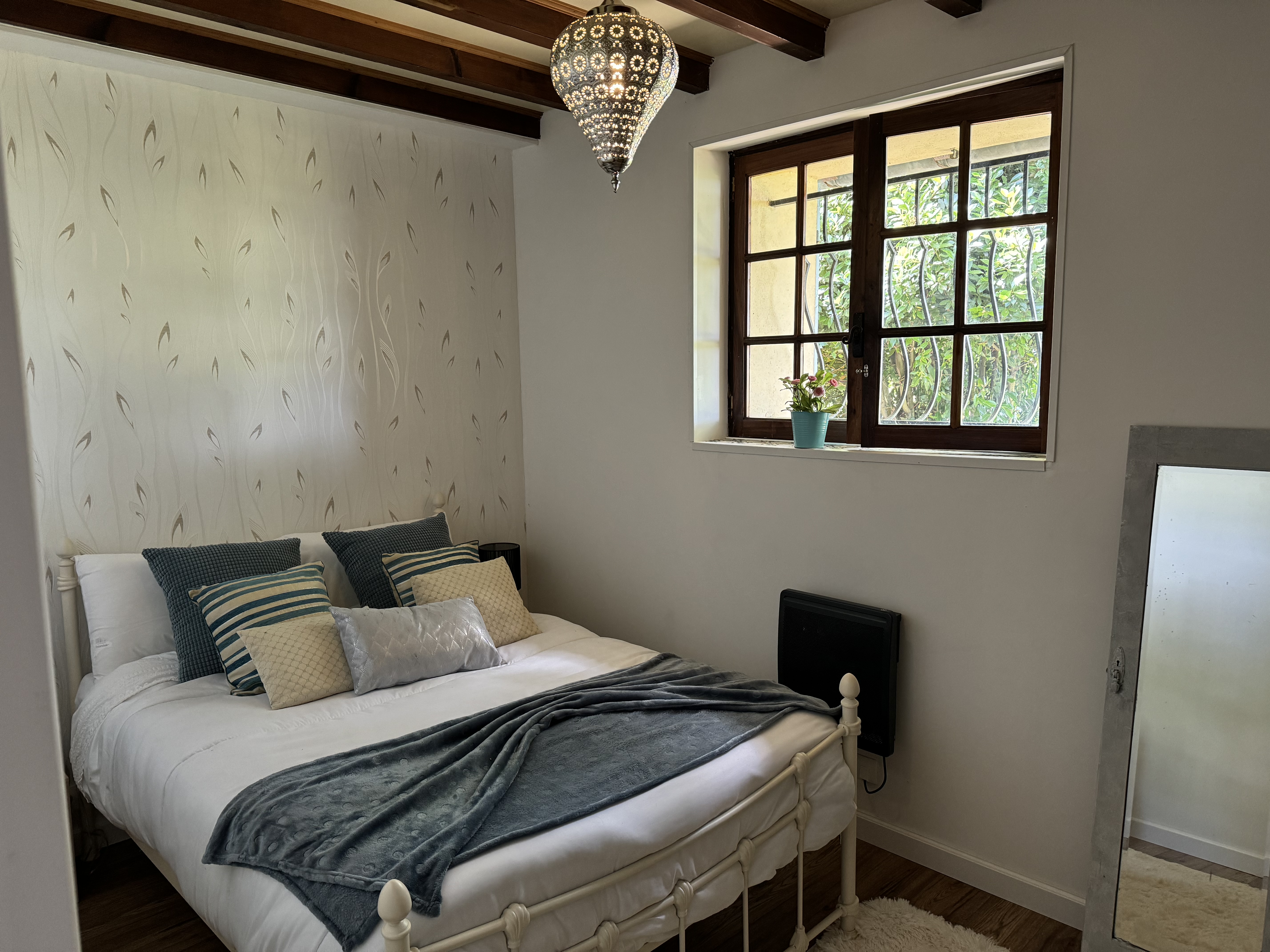 Photo 5 - Maison en pierre 160 m² – Terrain et piscine – sans voisins