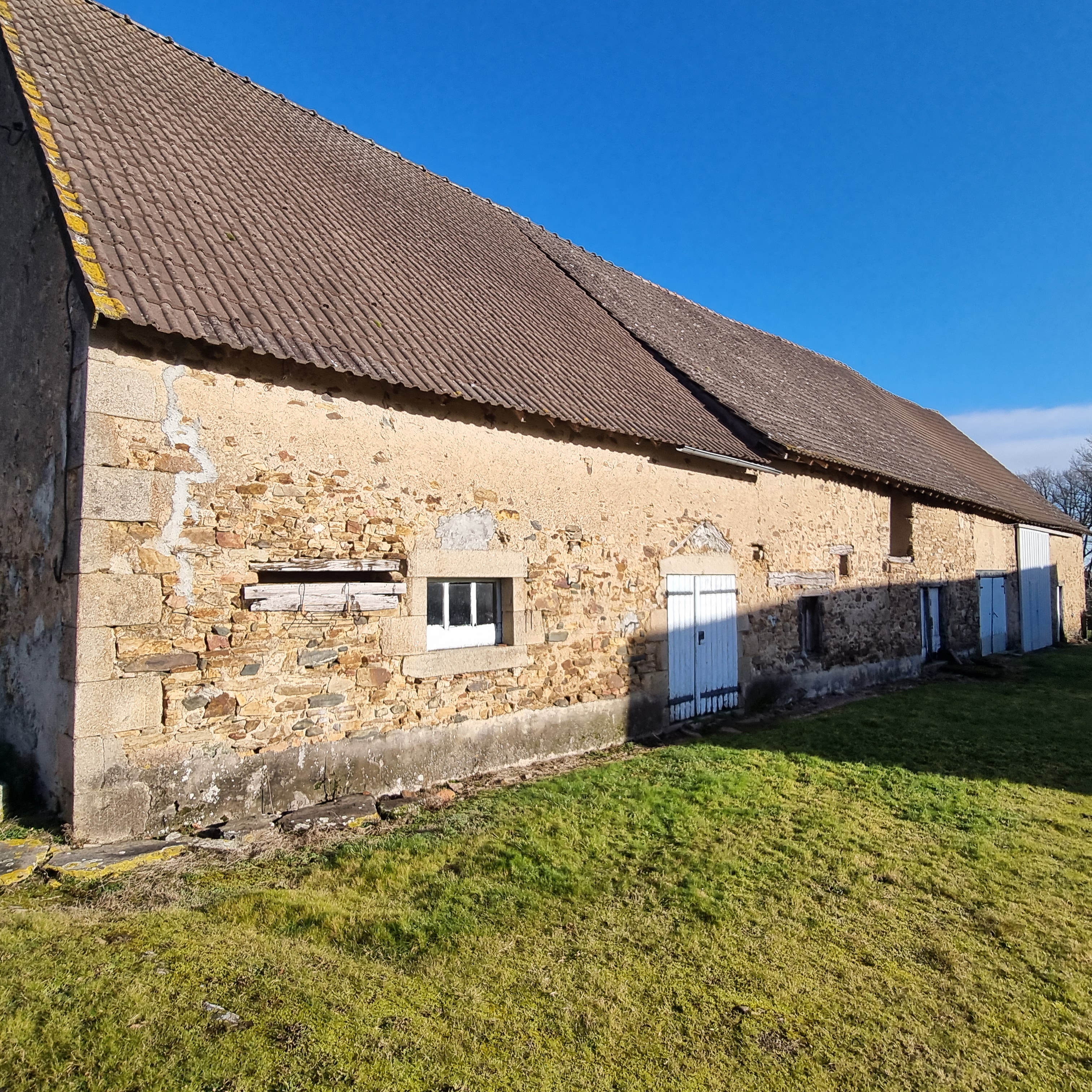 Photo 12 - Ancien corps de ferme dans petit hameau calme !