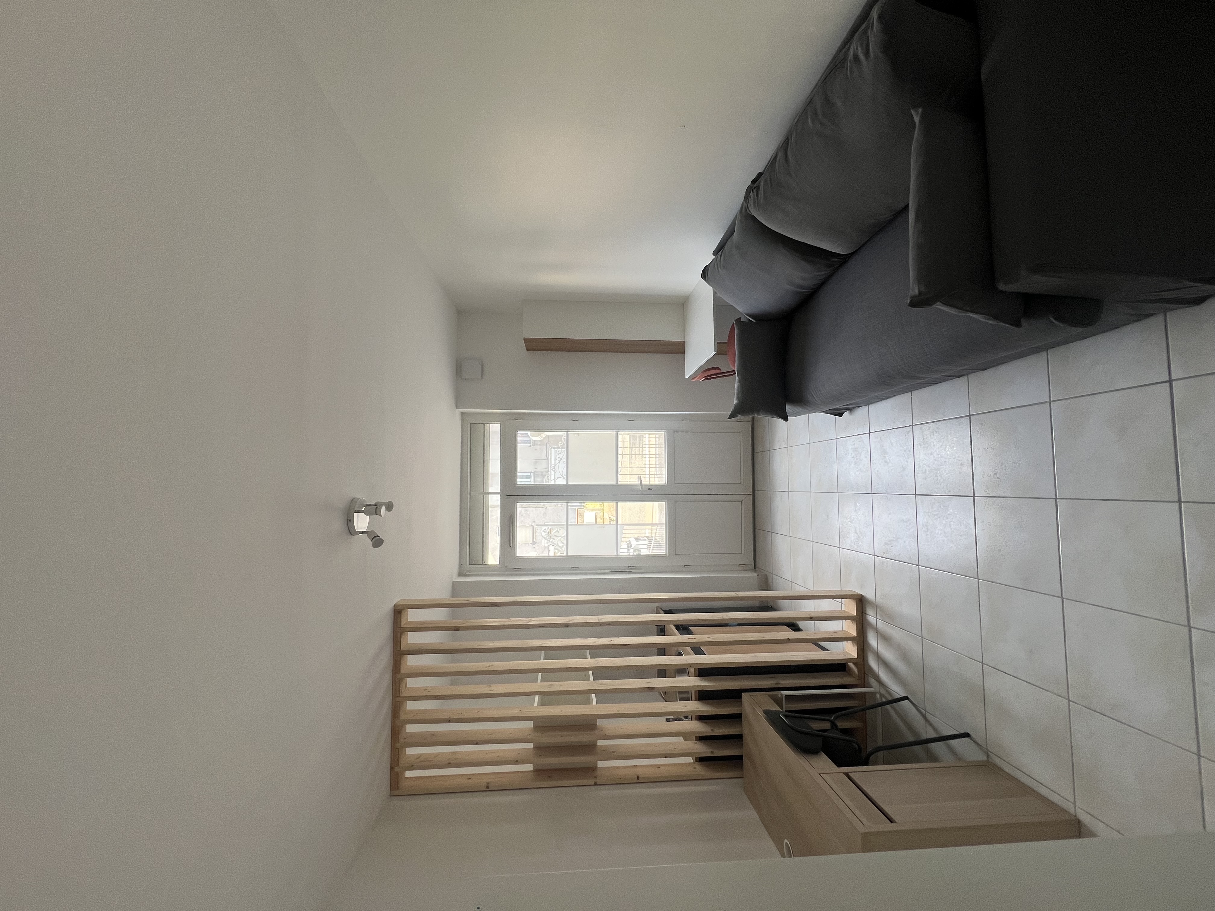 Studio rénové - Photo 2