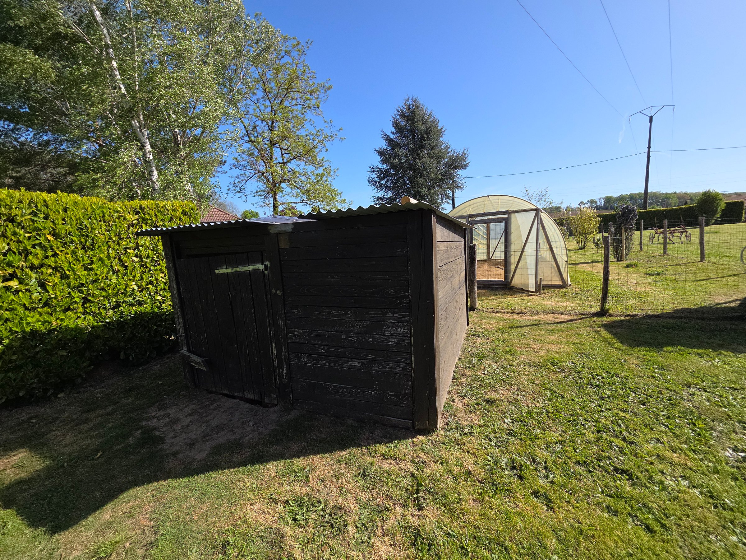 Photo 28 - Maison avec garages et dépendances sur terrain clos de 3476m2