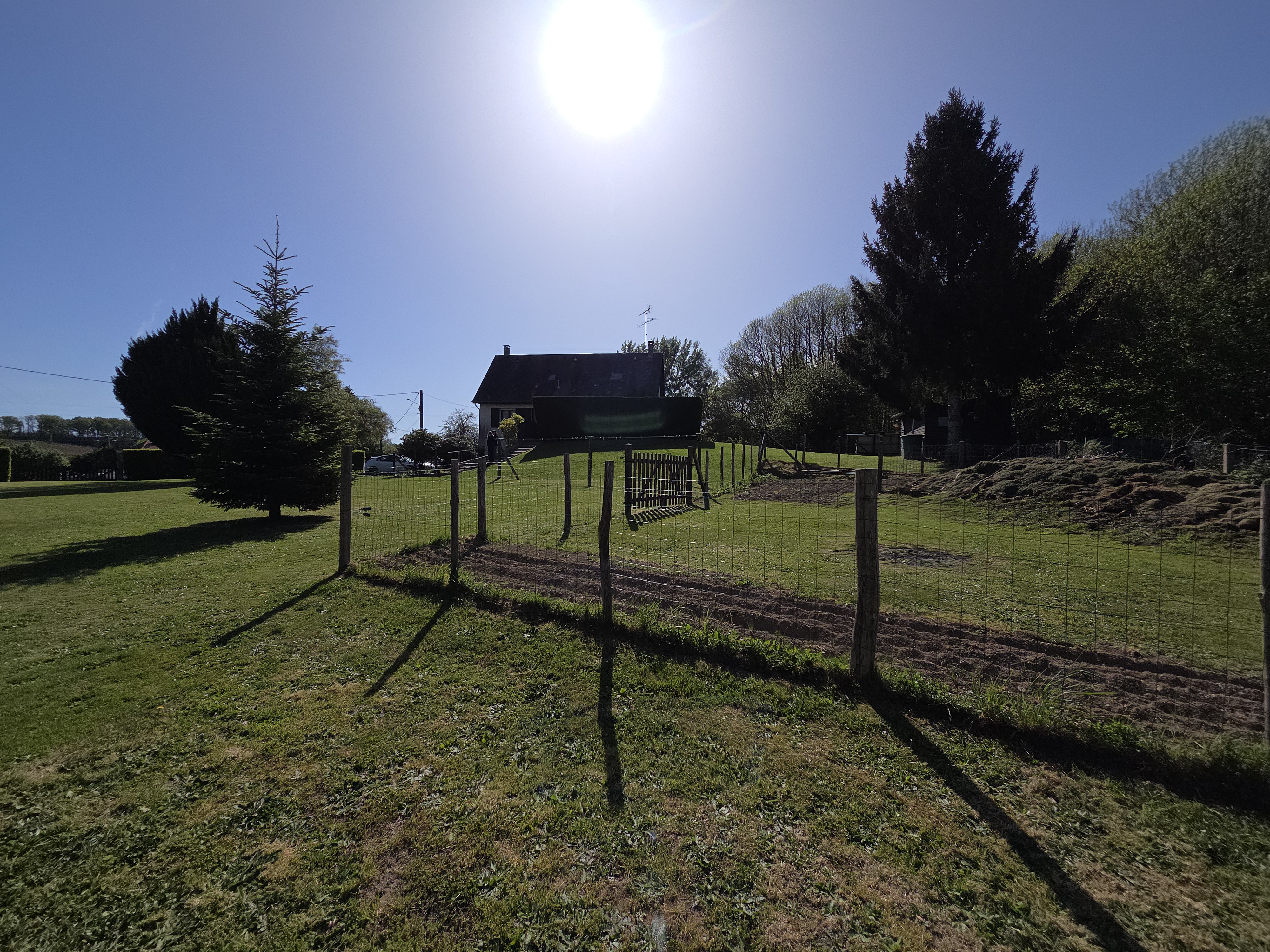 Photo 32 - Maison avec garages et dépendances sur terrain clos de 3476m2